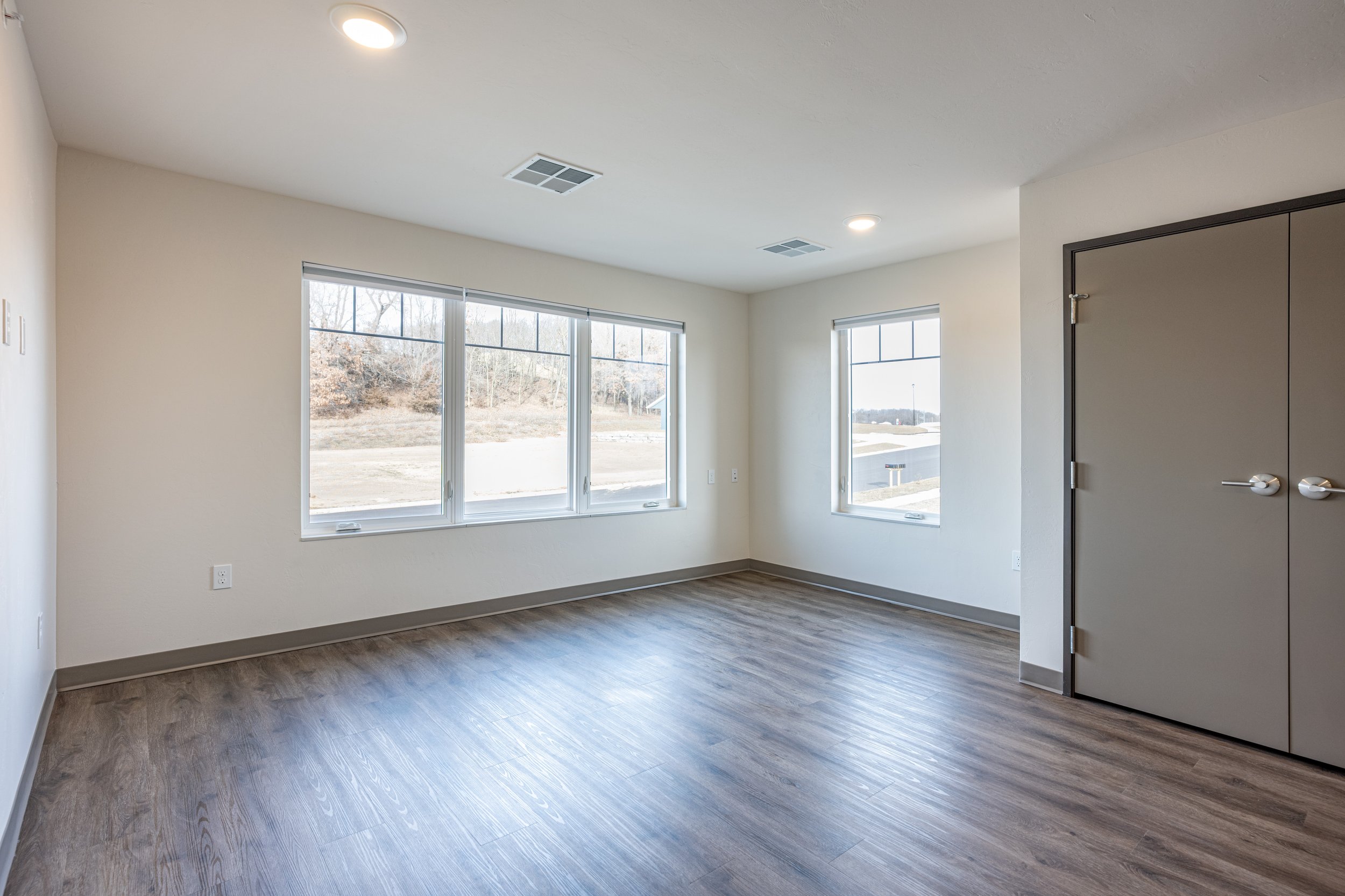 ONE-BEDROOM/ONE-BATHROOM $1200/MONTH