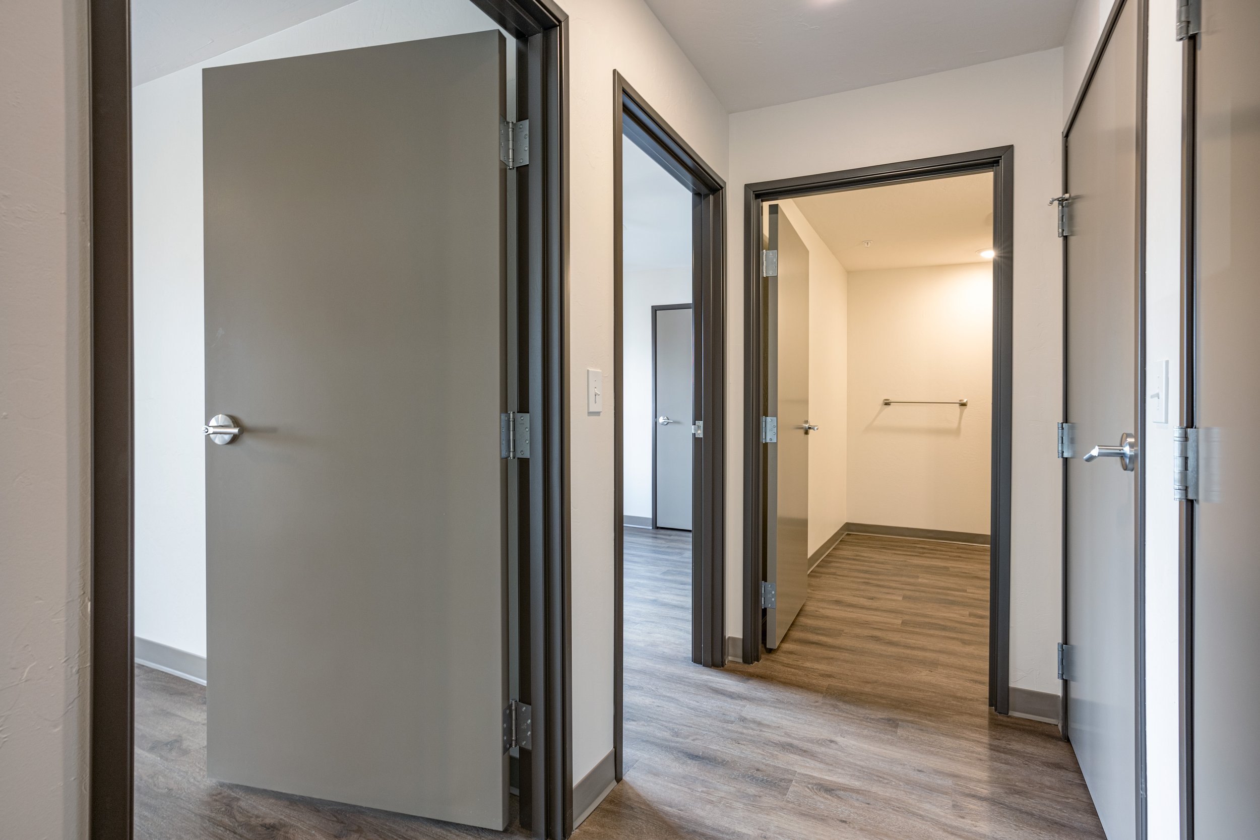 Hallway 1-1.jpg