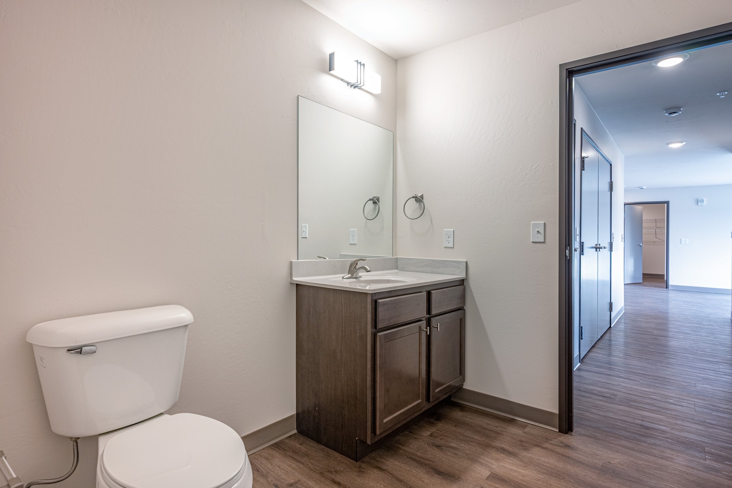 Bathroom 2-1.jpg