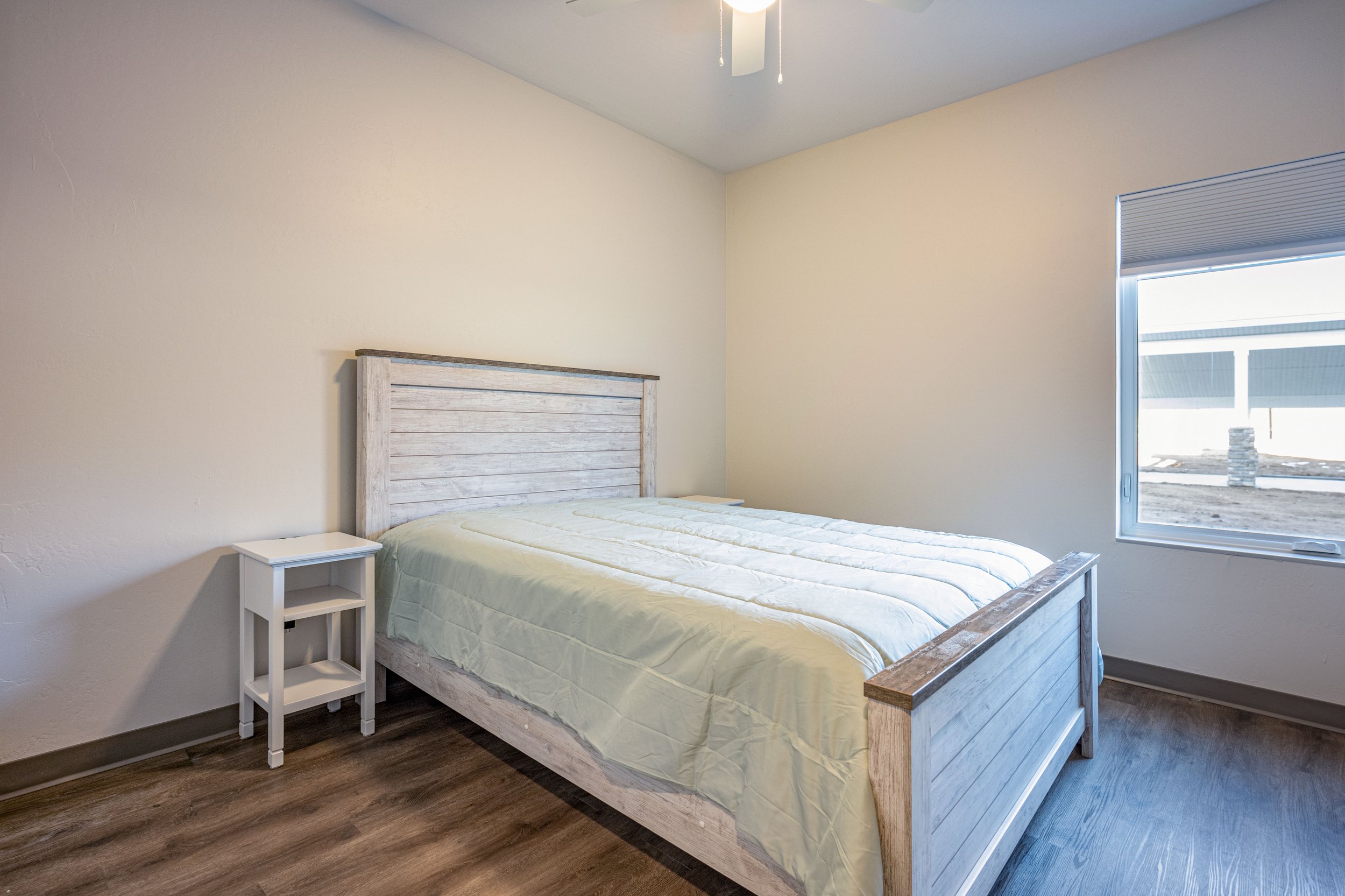 Bedroom 2-2.jpg