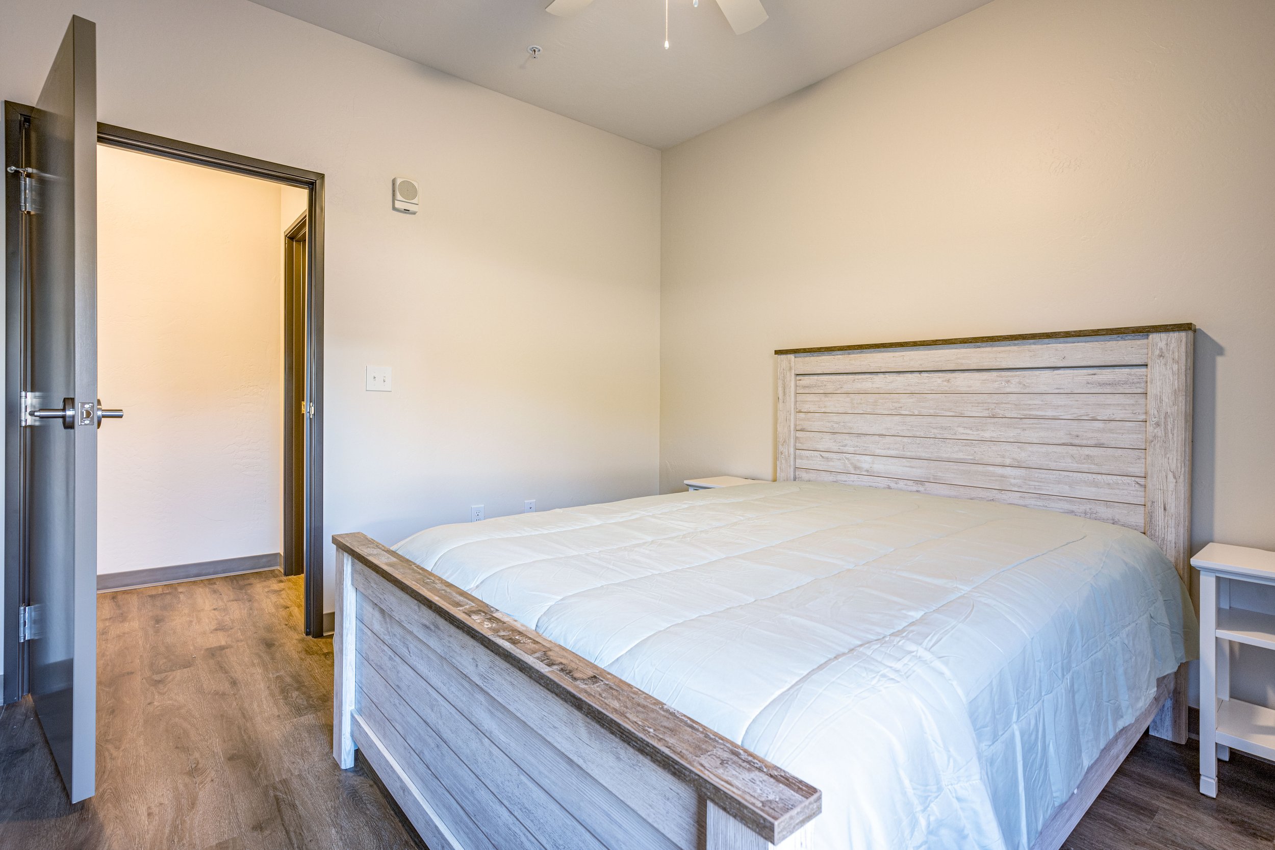 Bedroom 2-1.jpg