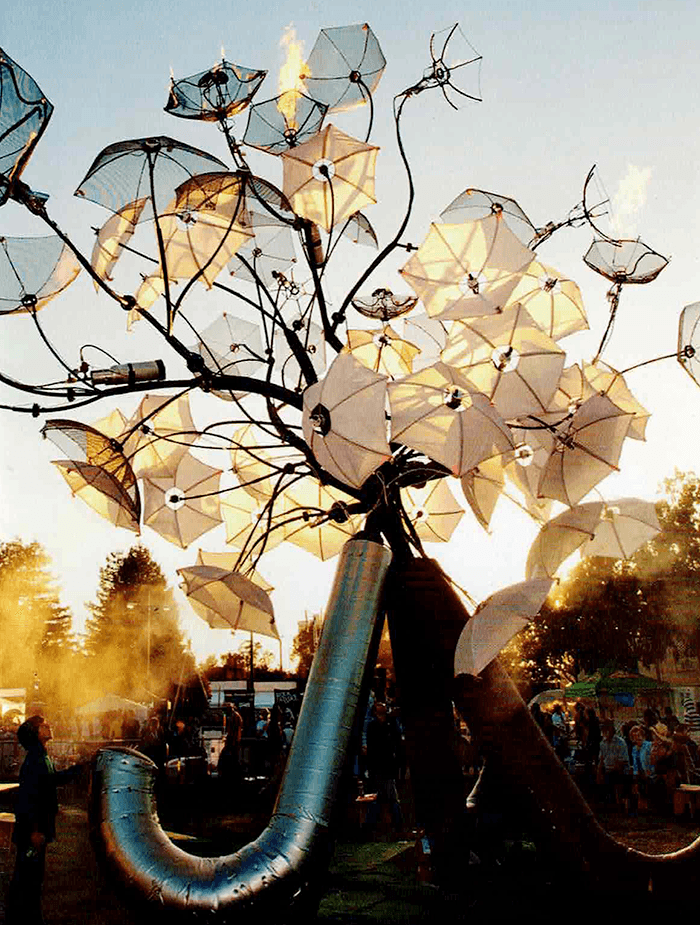 Misting water and flame effects at Maker Faire. photo: CalTrain