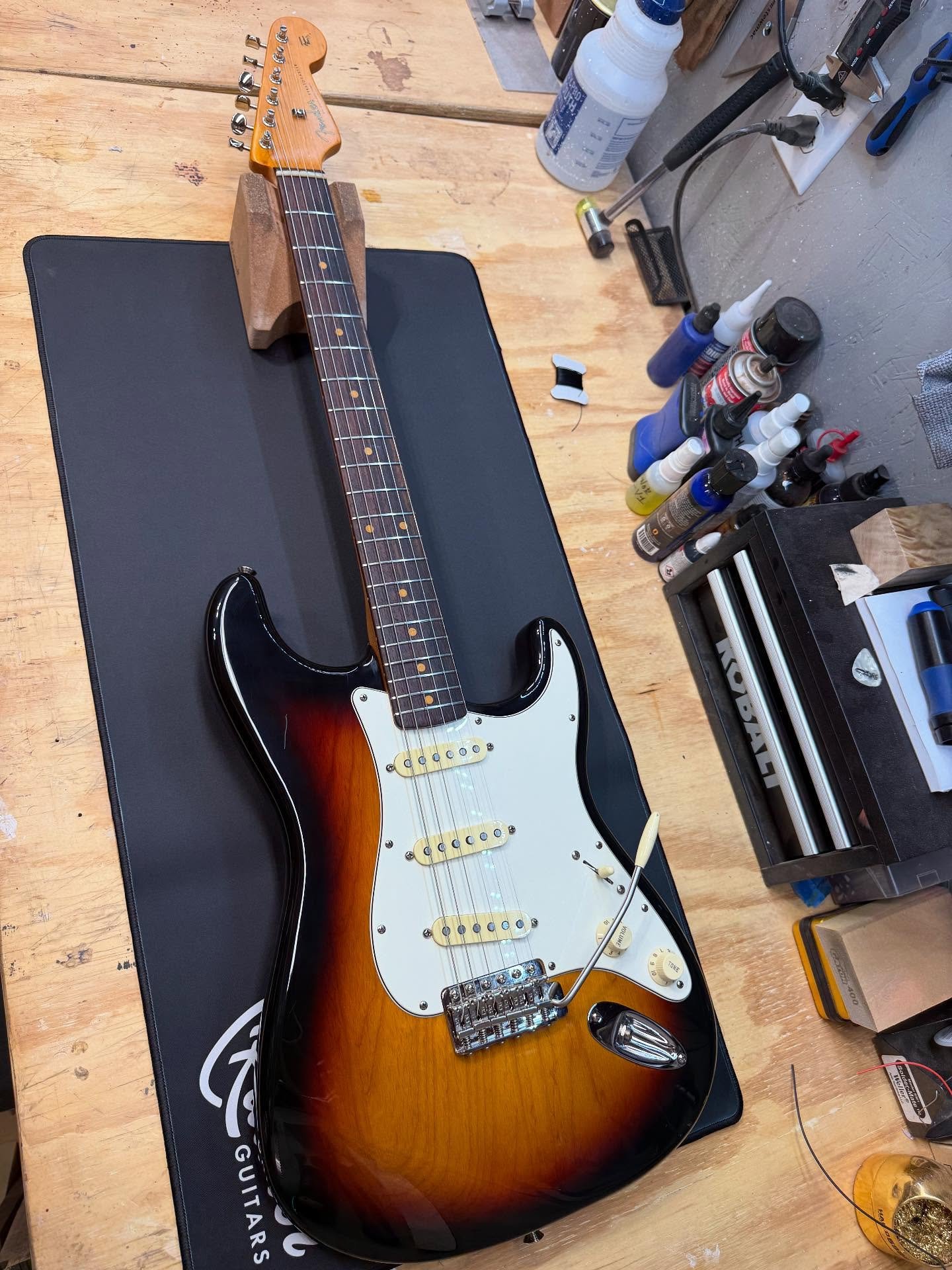 Setup for another @fender Strat. Always fun working on these. #luthier #musiccity #nashville #guitarrepair #strat #stratocaster