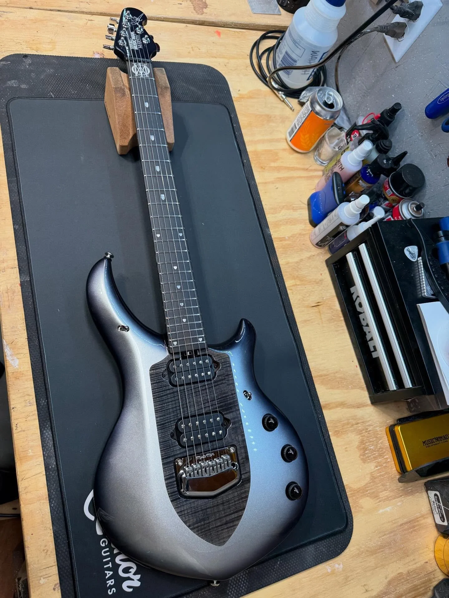 @music_man Majesty in for a setup and switch repair. #luthier #nashville #musiccity #guitarrepair #ebmajesty #electricguitar #guitar