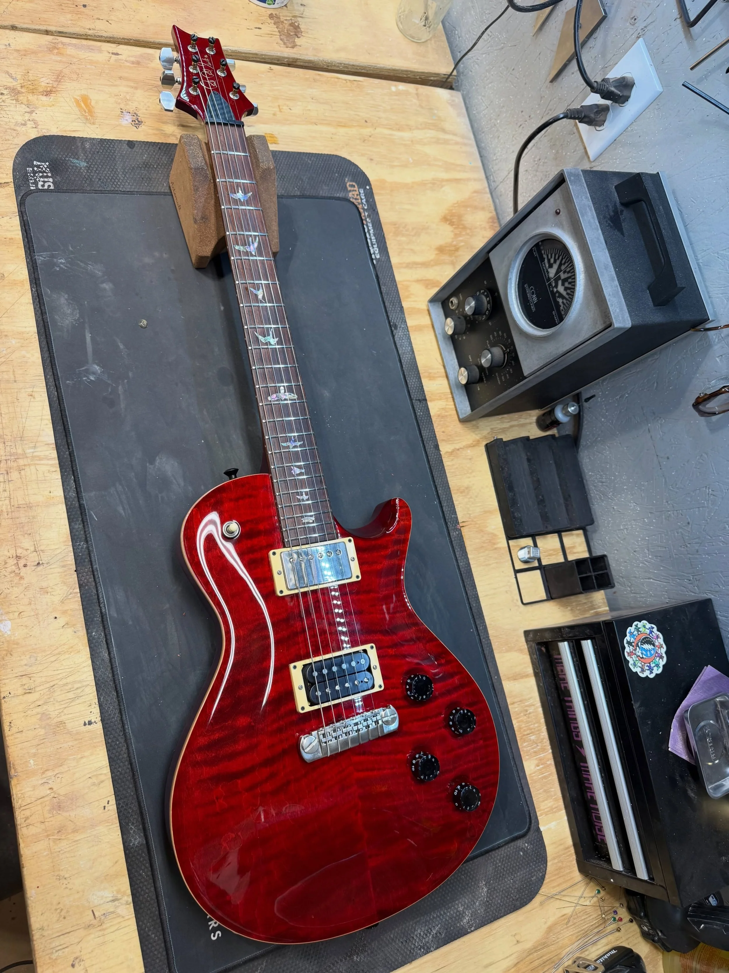 Another @prsguitars single cut on the bench of course! This one for a setup, pickup swap and minor ding repair. I don&rsquo;t do many ding repairs, but this one was a prime candidate for it and it turned out incredibly. Plays fantastic. #prsguitars #