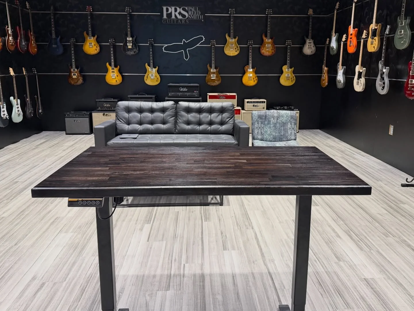 Built this rustic Wenge butcher block sit stand desk for @emilwerstler in the @prsguitars Nashville showroom at @rock.nashville