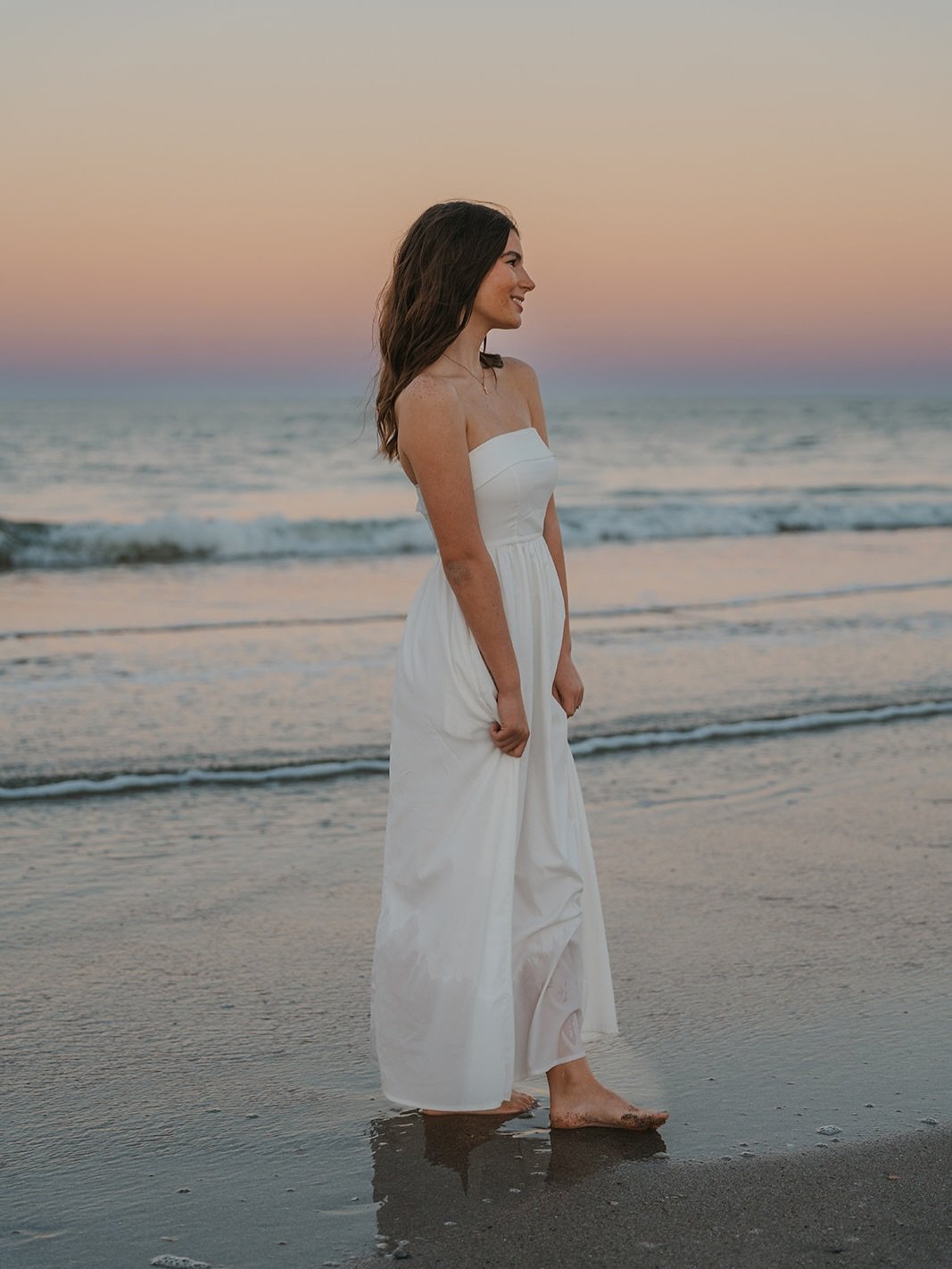 2026 Seniors!! I am now booking for spring + fall graduation photos, make sure you get in to have your photos by graduation✨