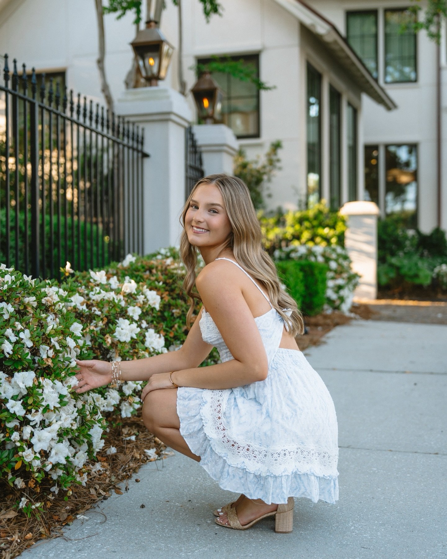 A sweet senior session from this weekend🥰

Running around I&rsquo;On with Layleigh was so much fun!!