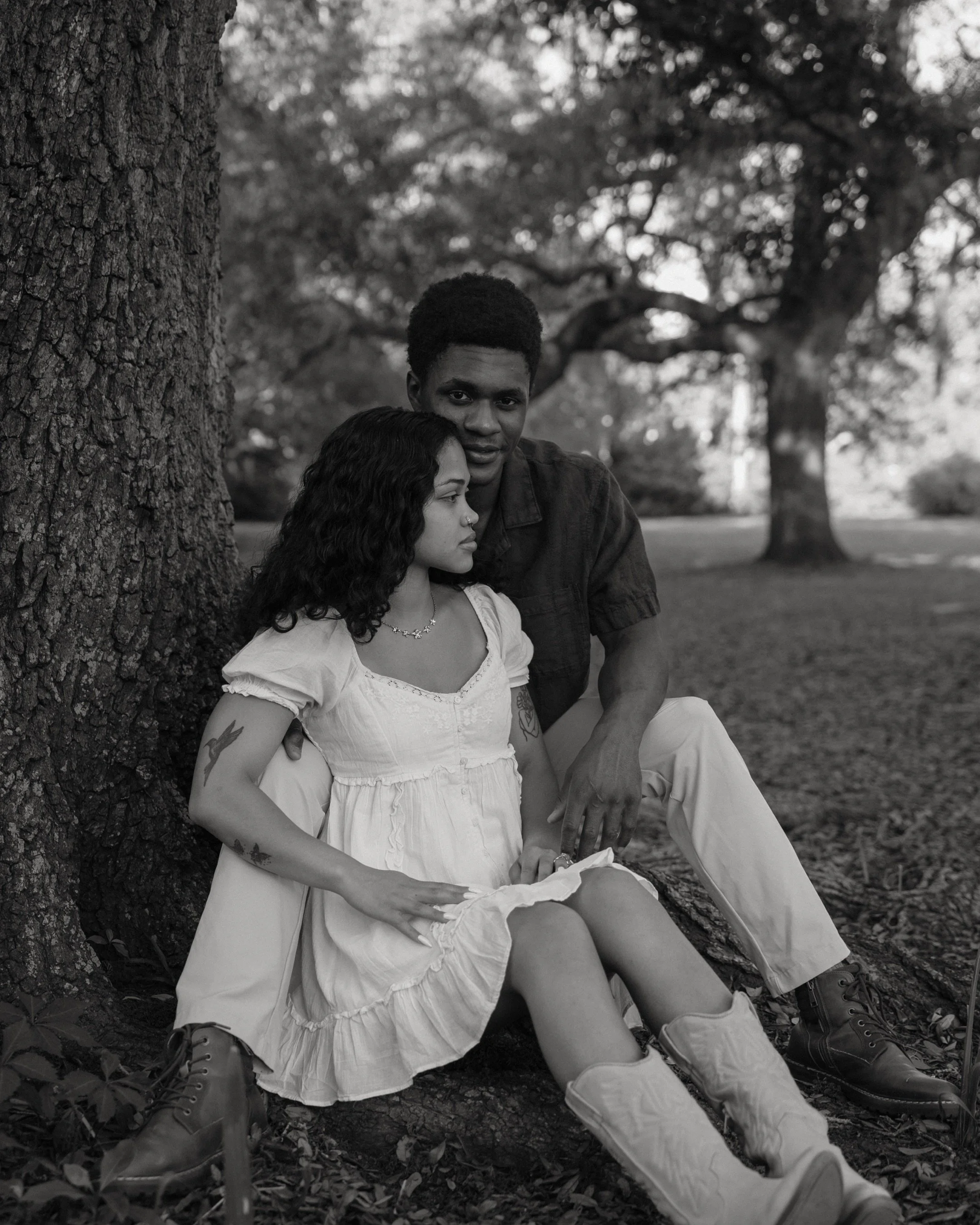 An engagement shoot under the oaks!!🌷🌿

Such a beautiful night running around with Egypt + Jaylen! So specially getting to capture such a big season in their lives🥰