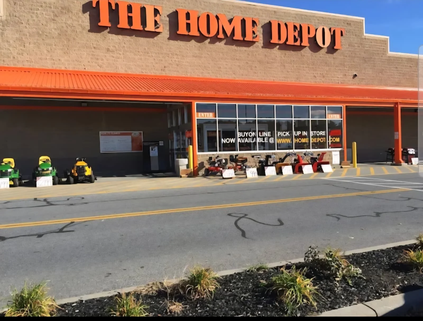 We rely on The Home Depot to keep Marka
running strong. From materials to tools, it’s our go-to for everything we need to fix, upgrade, and take care of the sauna - so the space always stays comfortable, dialed-in, and ready for you to enjoy.