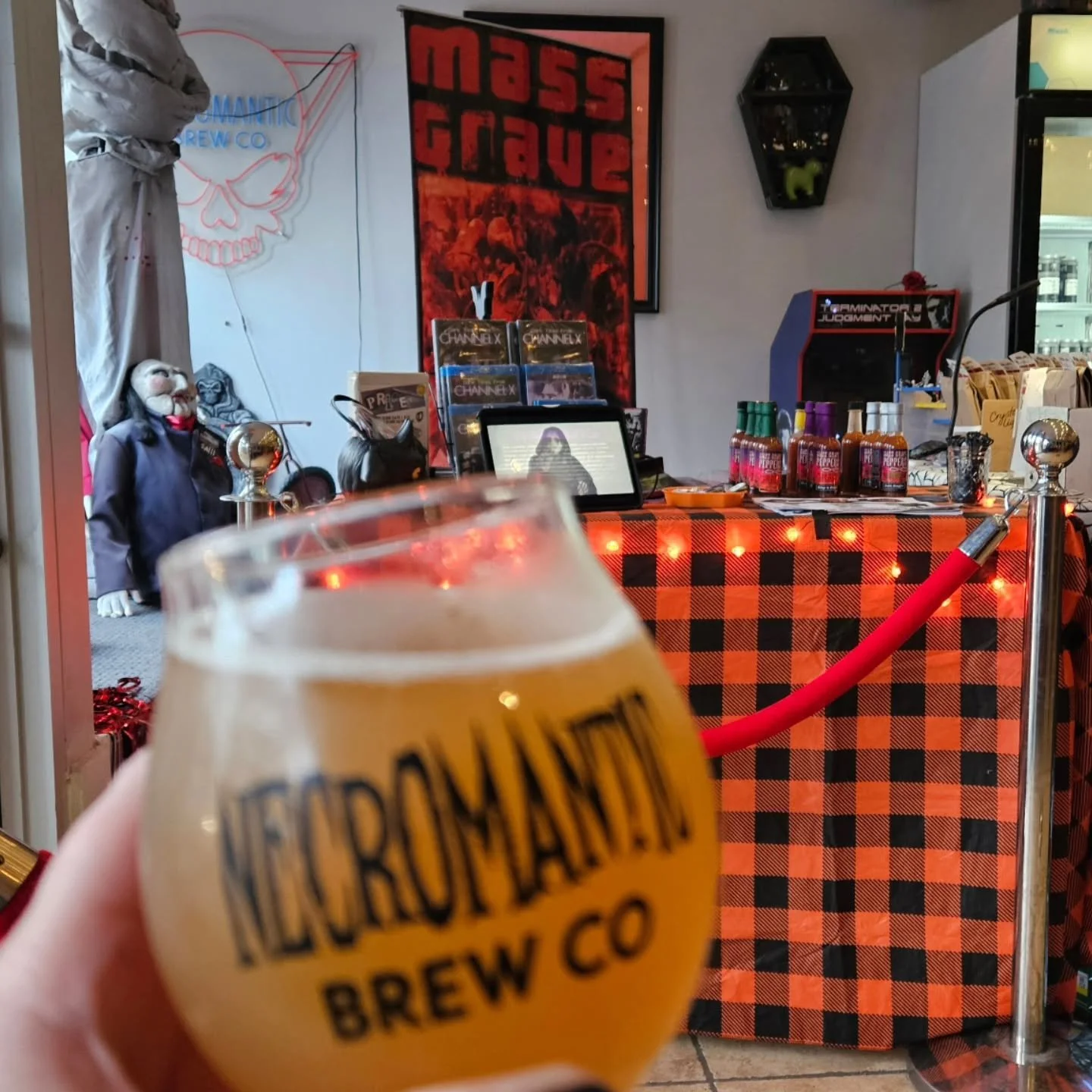 We're at Necromantic Brew Co for Stabby Road Podcast's live show of The Rocky Horror Picture Show! We have hot sauce tastings, copies of our movies, used movies, Blind Dates with Horror Movies, and upcycled horror flannels. Come on by and let's do th