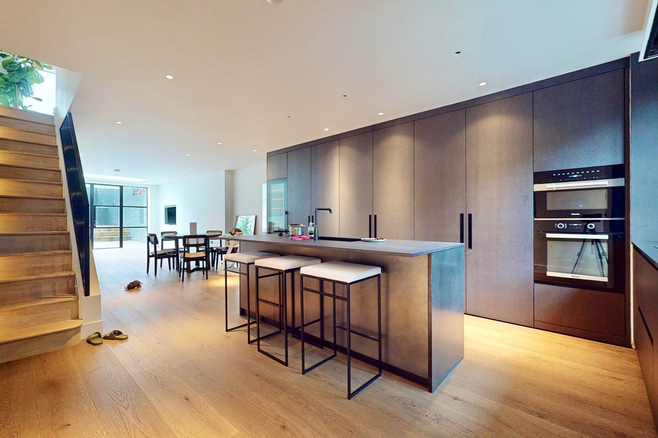 PELHAM+%26+Co.%2C+Christchurch+Hill%2C+Hampstead%2C+London.jpg
