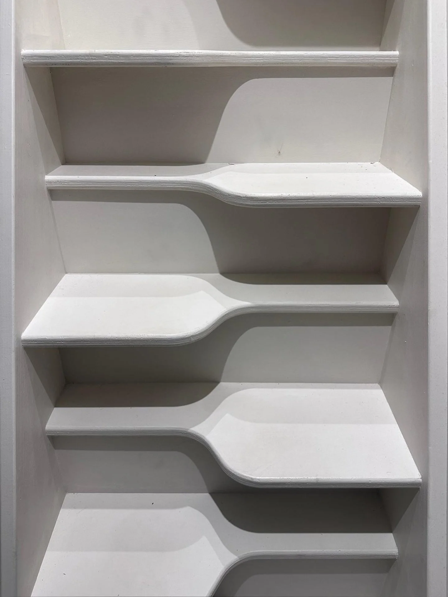 A clever design solution for compact spaces.
At one of our latest projects, these alternating tread stairs lead down to the plant room, a smart way to save space without compromising on accessibility or style. Each tread is precision-cut to alternat