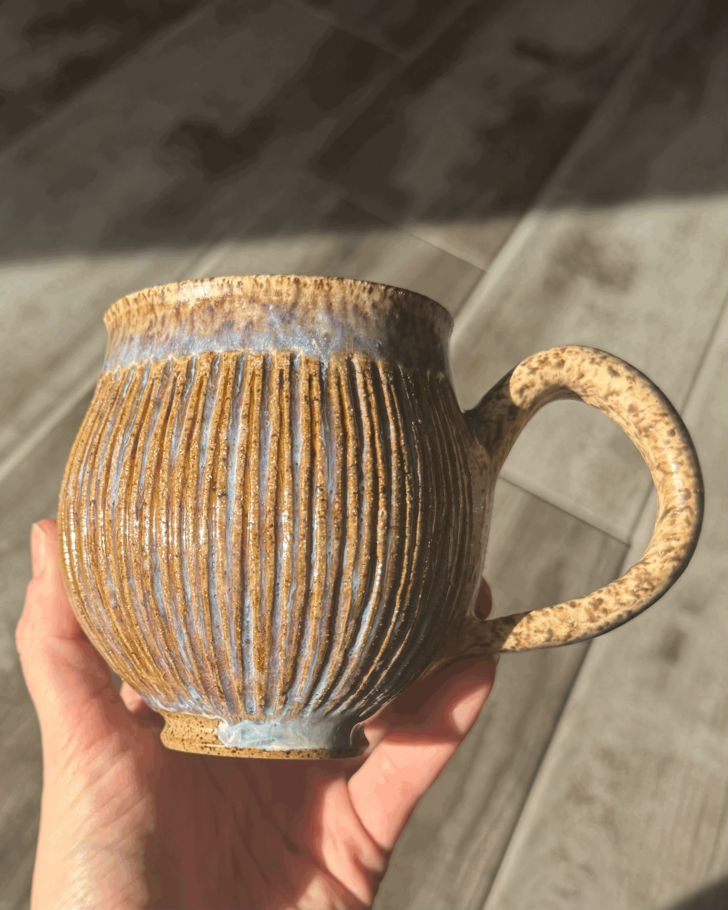 347: mug, vertical carvings