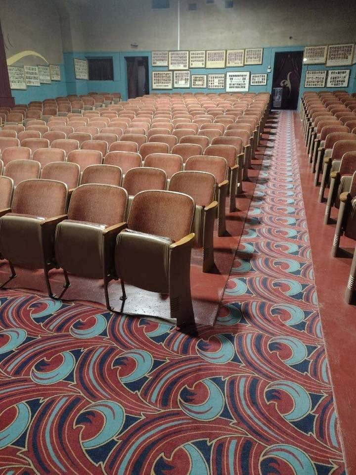 theatre seats.png