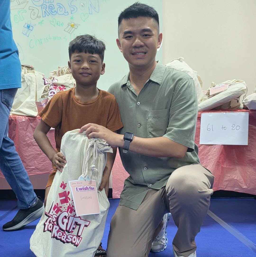 [6 Dec 2025- SAFRA Gift For A Reason]

This year-end is especially heartwarming thanks to the SAFRA Gift For A Reason initiative! ❤️

Children and youths from our ComLink+ families got to wish for a special gift- things like skateboard, sports gear, 