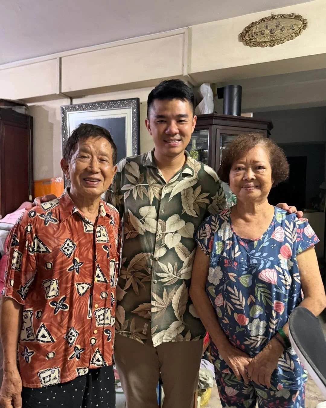 🏡 Lifelong Learning at Every Age

Met Mr Poon and his wife during house visits recently- a retired art teacher from Beatty Sec, who dedicated over 50 years of his life to education. They now travel extensively, collecting art pieces from different c