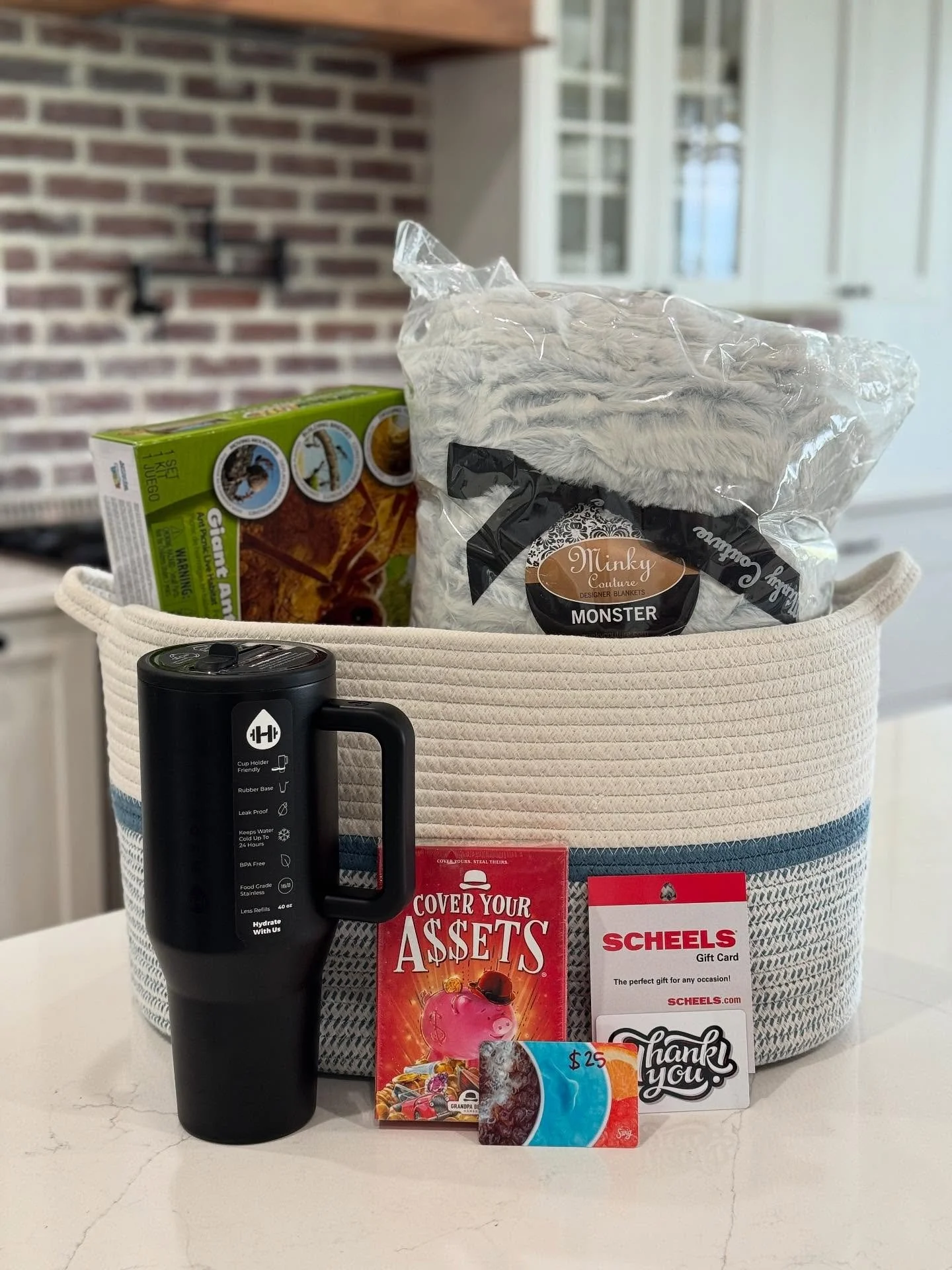 🎉 Batis Pest Control August Giveaway! 🎉
We’re celebrating the launch of our first full season with a huge $450+ prize basket, and this is your chance to win it!
Our goal is to get more amazing families signed up for a year of pest control se