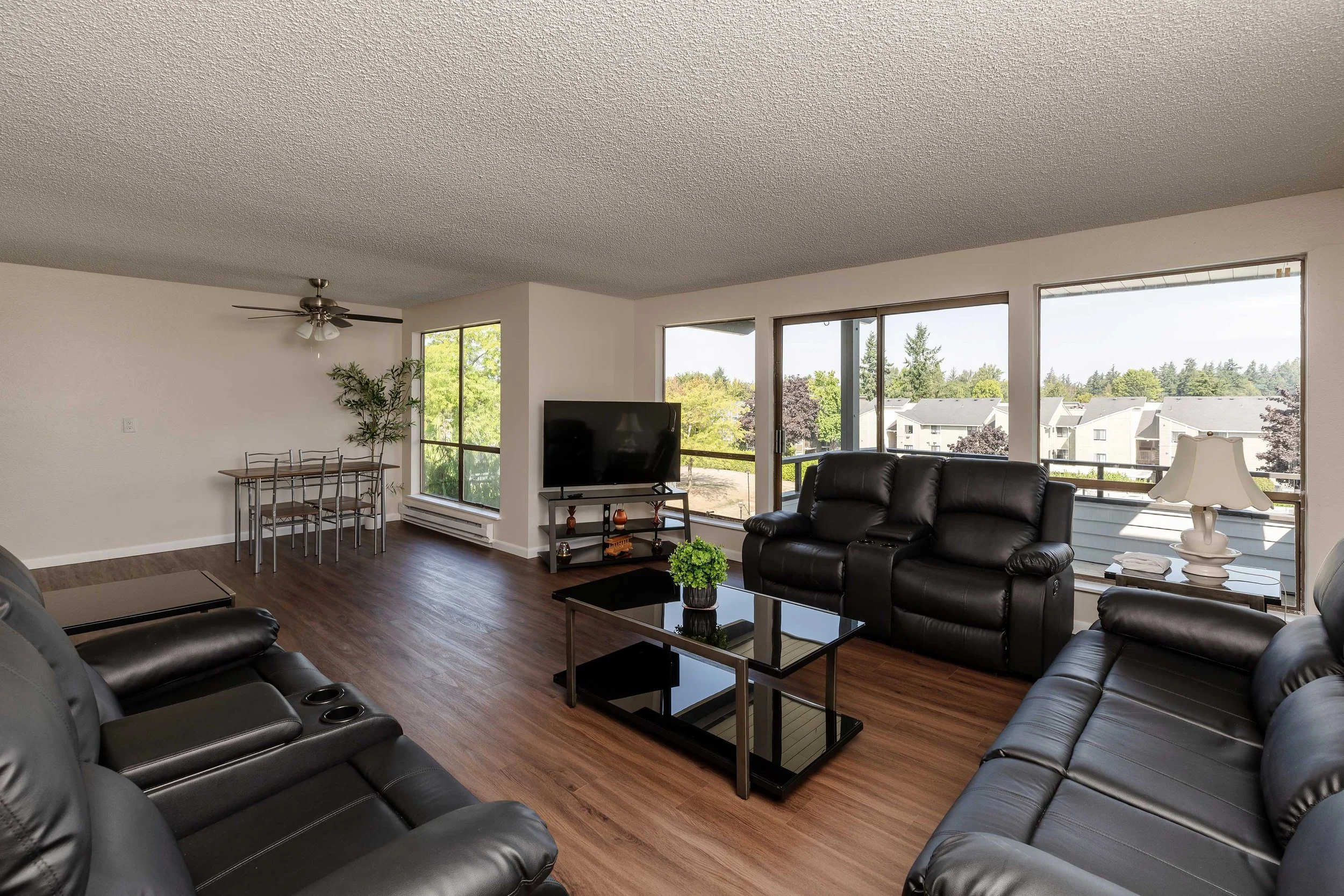 Easthill_Apartments_059.jpg