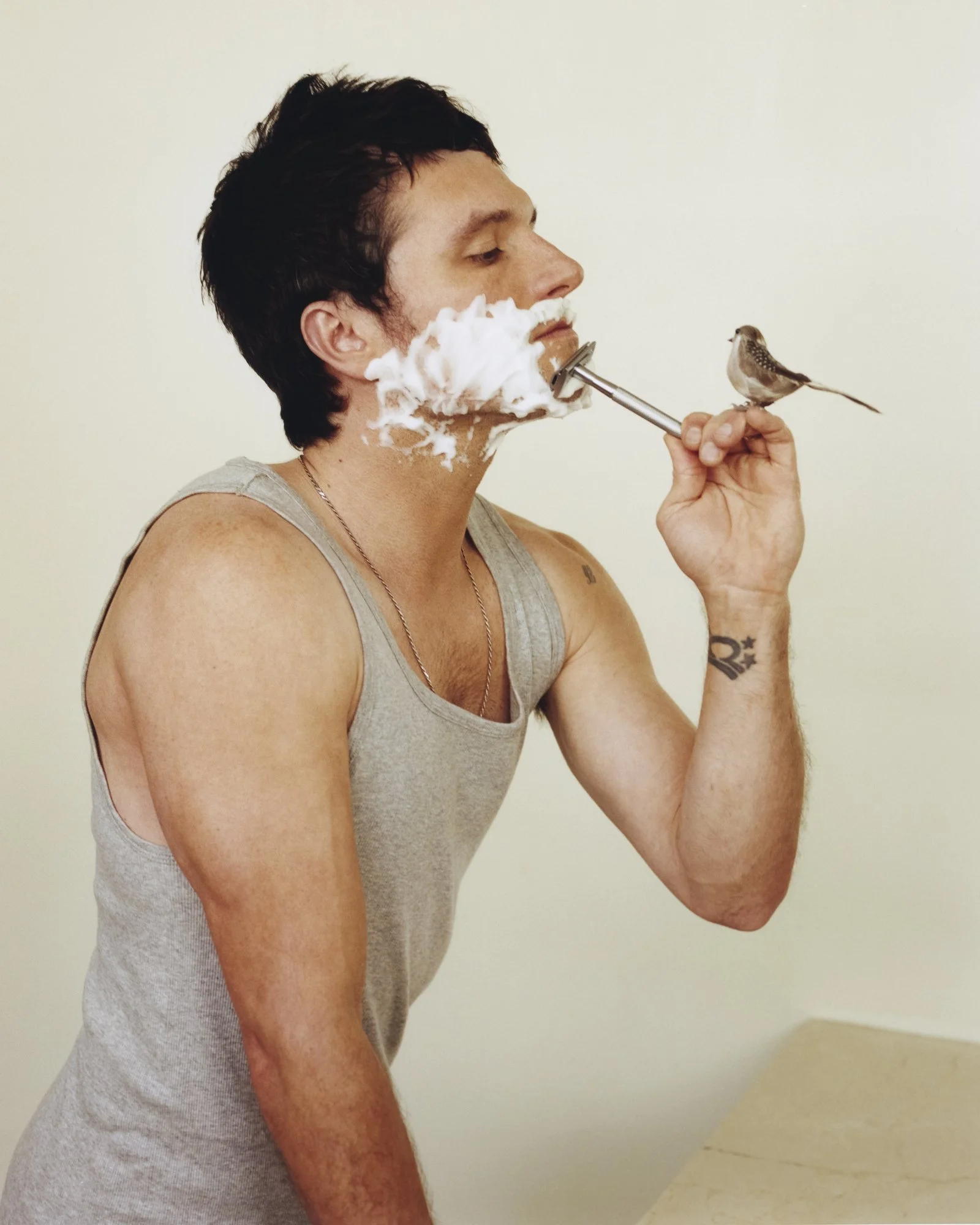 MR_JoshHutcherson_GQ_00005.jpg