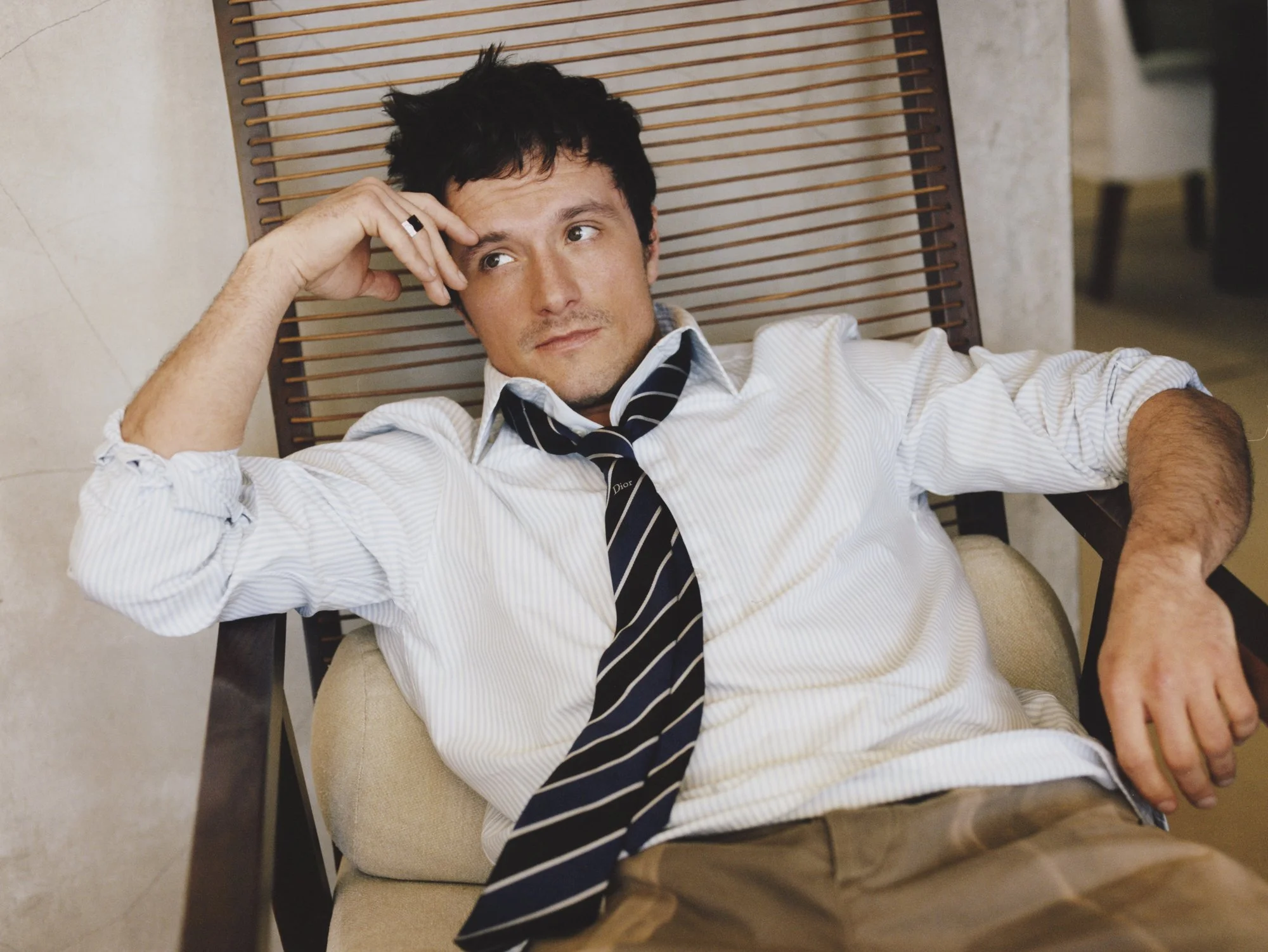 MR_JoshHutcherson_GQ_00007.jpg