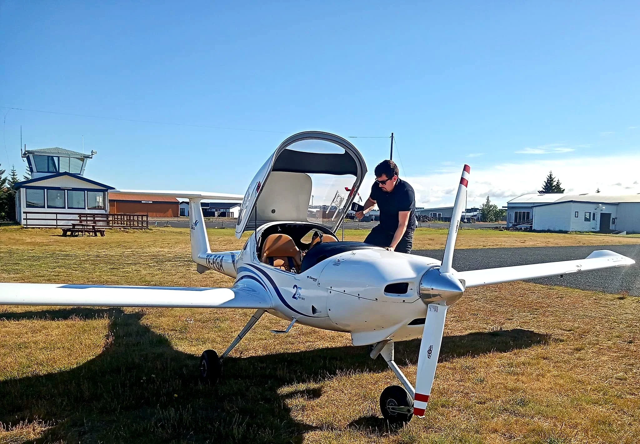 200th flight instructing hour_edited.jpg