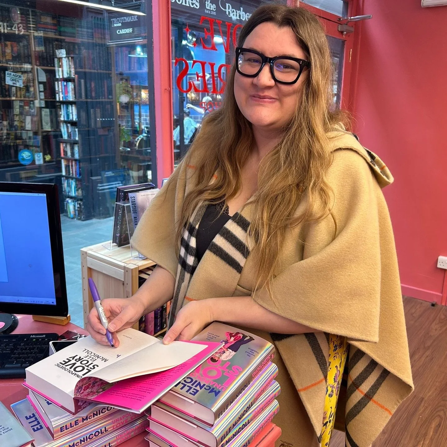 We were lucky enough to have the fabulous @ellemcnicollofficial stop by today to sign copies of Unapologetic Love Story 💕 Thank you so much for visiting us!

Signed copies now available in store! 🥰