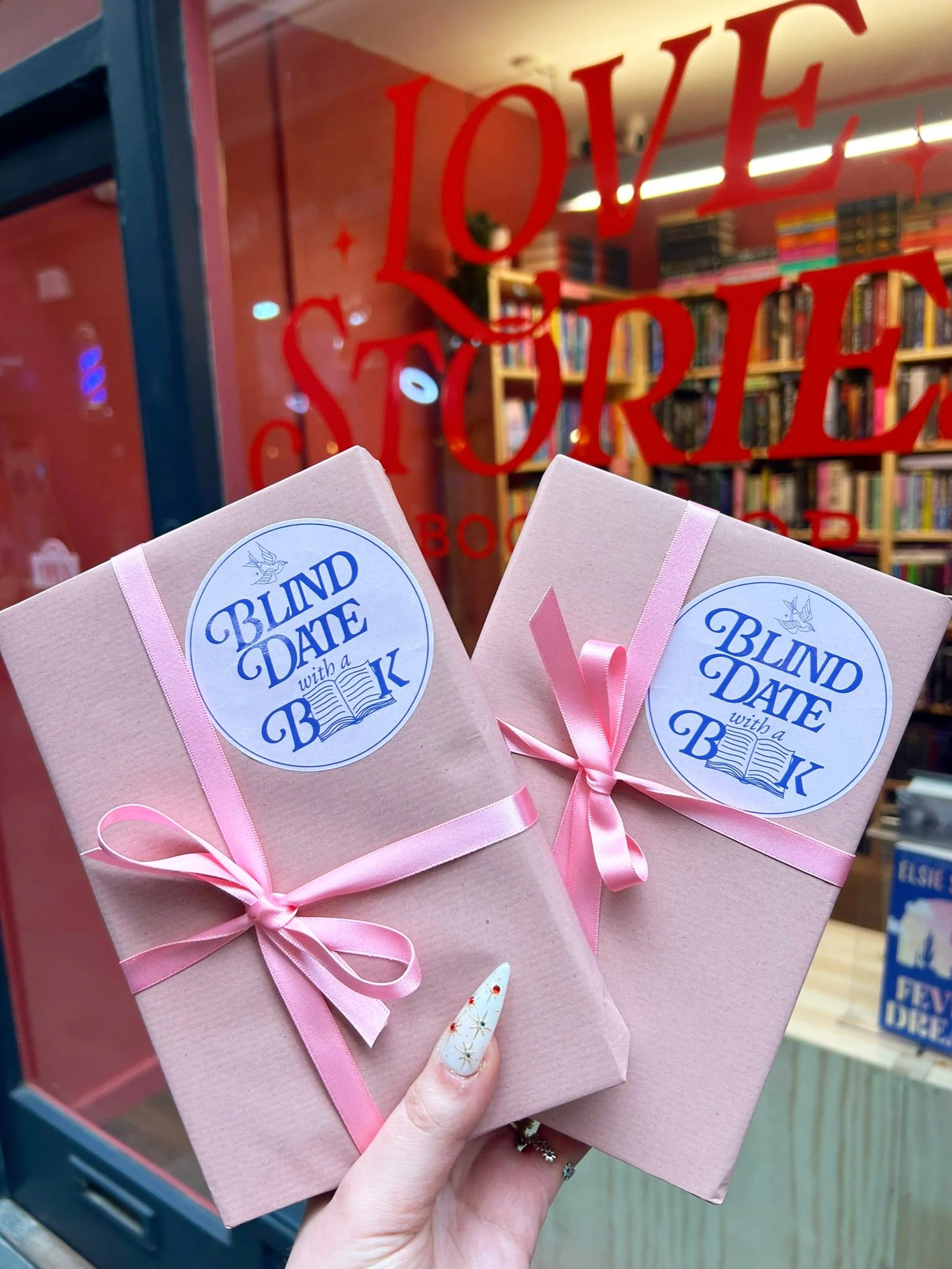 Introducing our new Blind Date with a Book Box! 💖

We&rsquo;ve been working on this for a while now, so it&rsquo;s so exciting to finally tell you all about it! Our Blind Date books are our bestsellers, so to be able to offer them more widely is suc