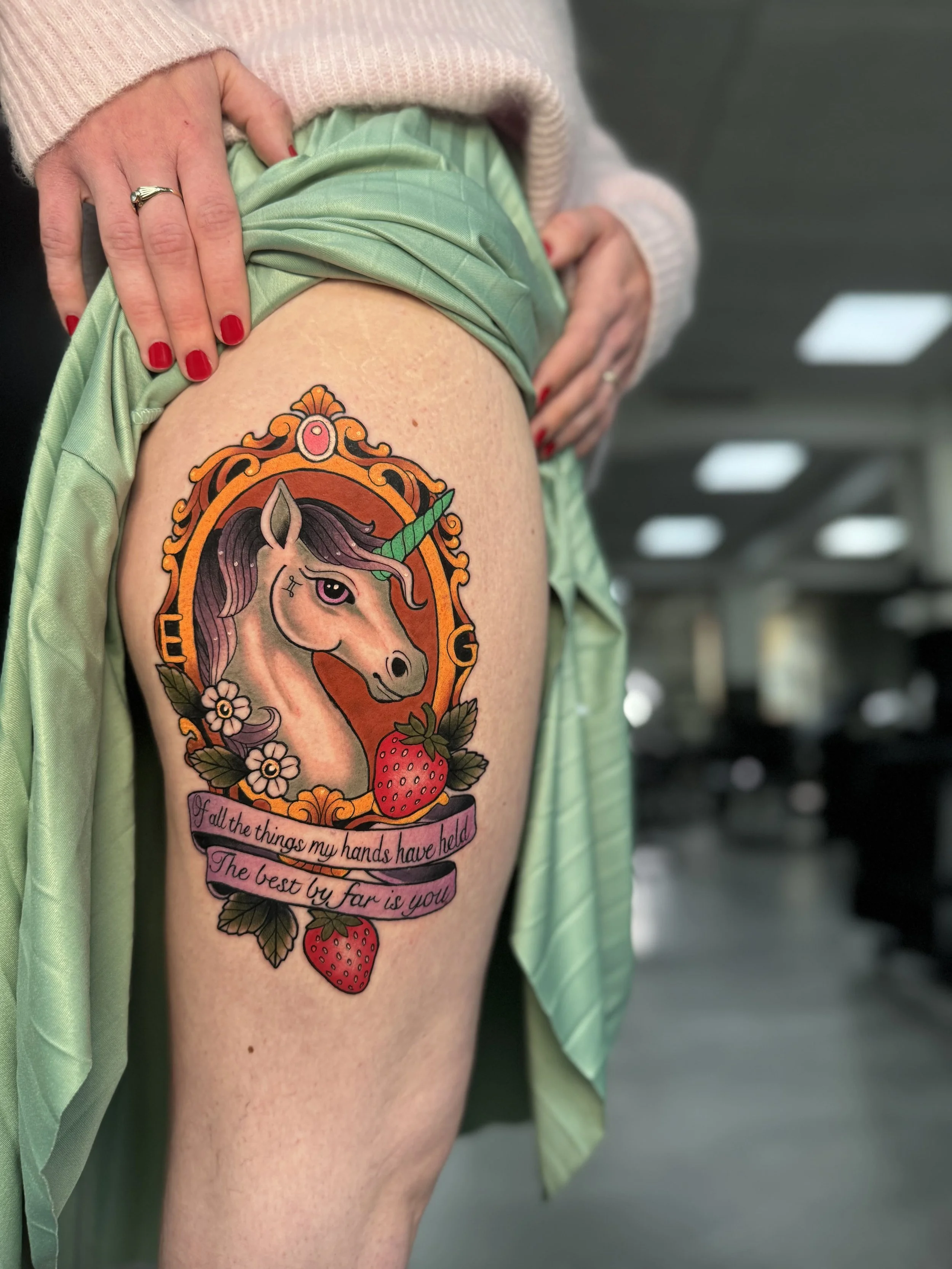 Farverigt unicorn portræt tattoo lavet af tatovør Bruno Mazallo