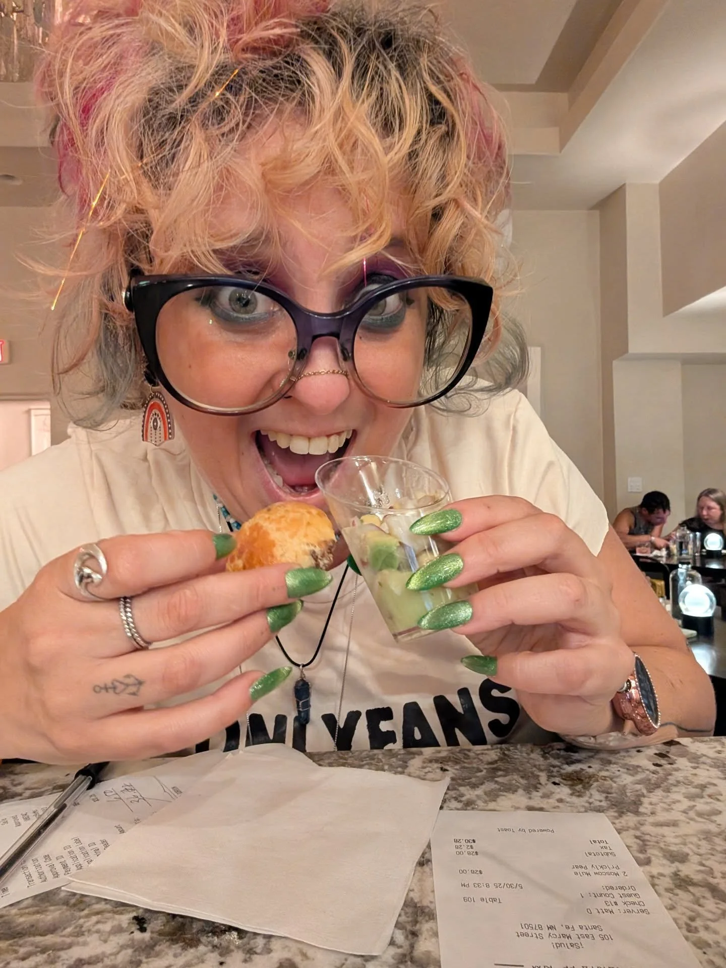 Last night I sang my heart out and somehow lucked into absolutely delicious (and free) apps at Salud! at their weekly Friday karaoke night. 

Everyone was warm and welcoming, the cocktails were perfectly balanced, and I left with new friends and a fu