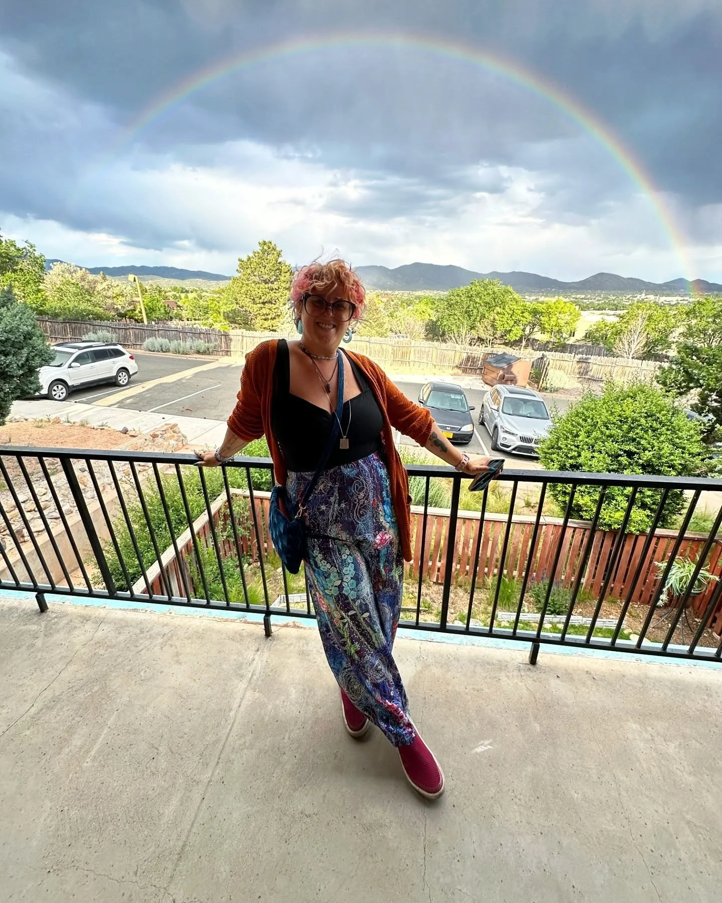 🌈 My new neighbor welcomed me home today 🌈