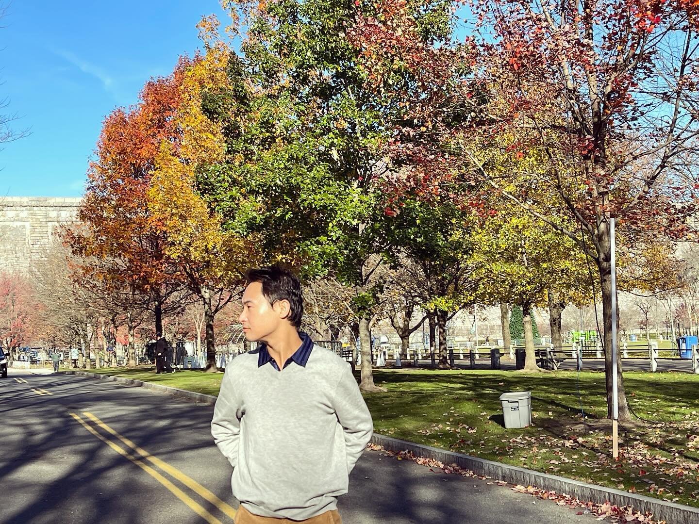 We can never know what to want, because, living only one life, we can neither compare it with our previous lives nor perfect it in our lives to come. 🛟
#Urru #BrooksBrothers