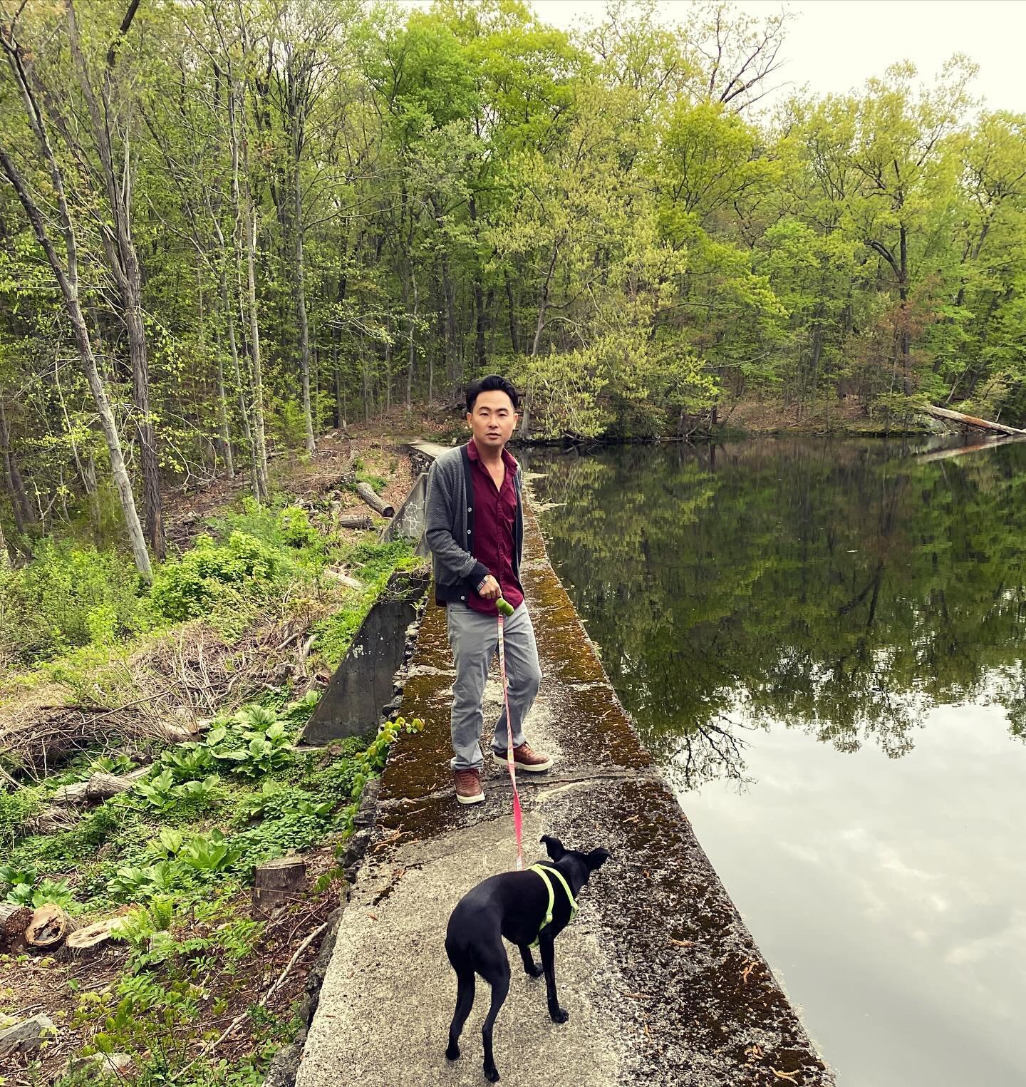 If there is any substitute for love, it is memory. To memorize, then, is to restore intimacy. 🎂
#Nowadays #RiverIsland #OldNavy #TommyHilfiger