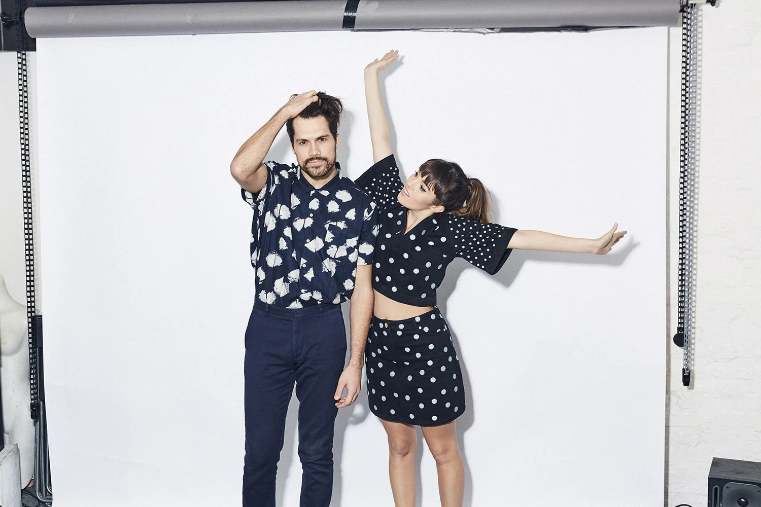 Oh_Wonder_Ultralife_Promotional_Photo.jpg