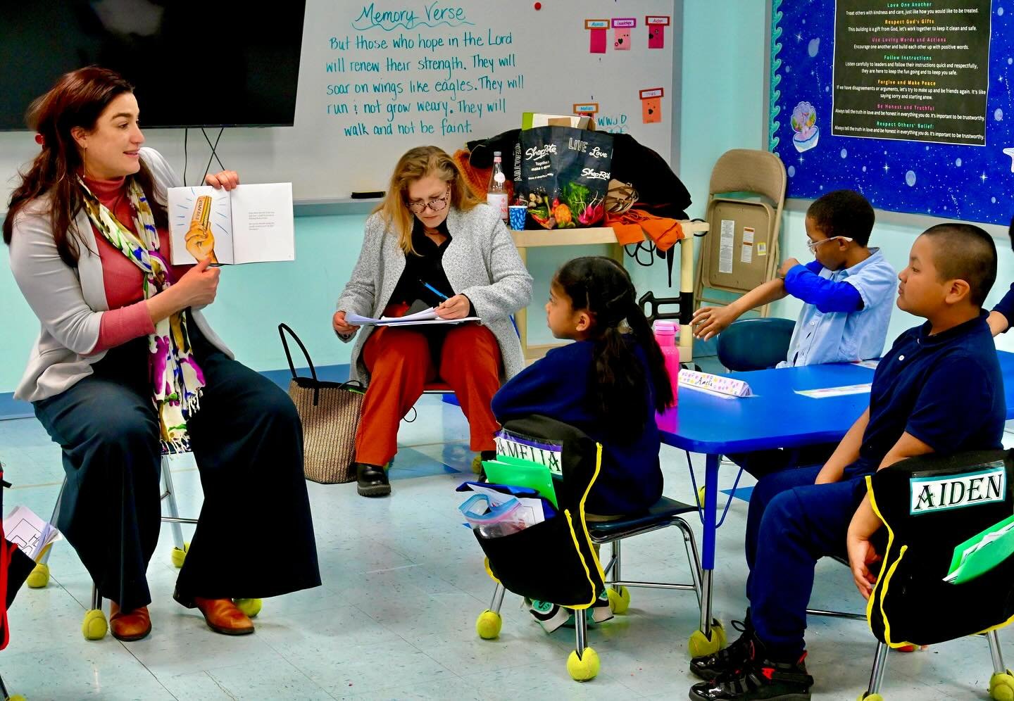 We were thrilled to invite Julia Taus to our visit at @kidsalleycamden yesterday!

After the kids enjoyed some tacos from @laingratacamden (thanks Ernesto!) Julia read from her beautiful book, The Boy Who Could Not Dream, and then she and the book&rs