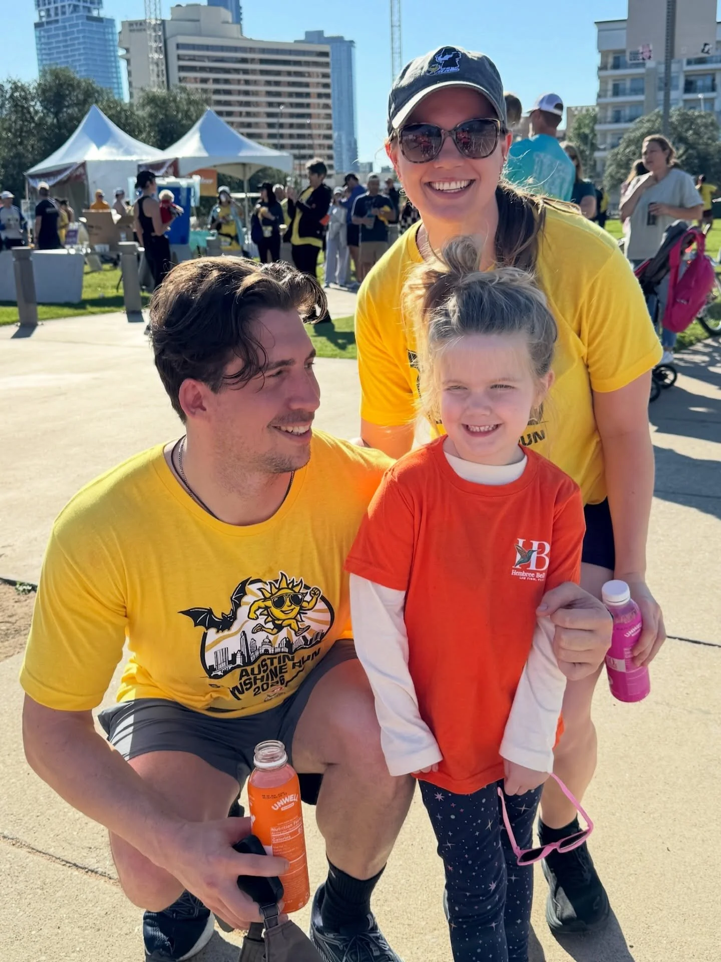 Our team had so much fun at the @austinsunshinerun supporting @austinsunshinecamps this weekend 💛🧡