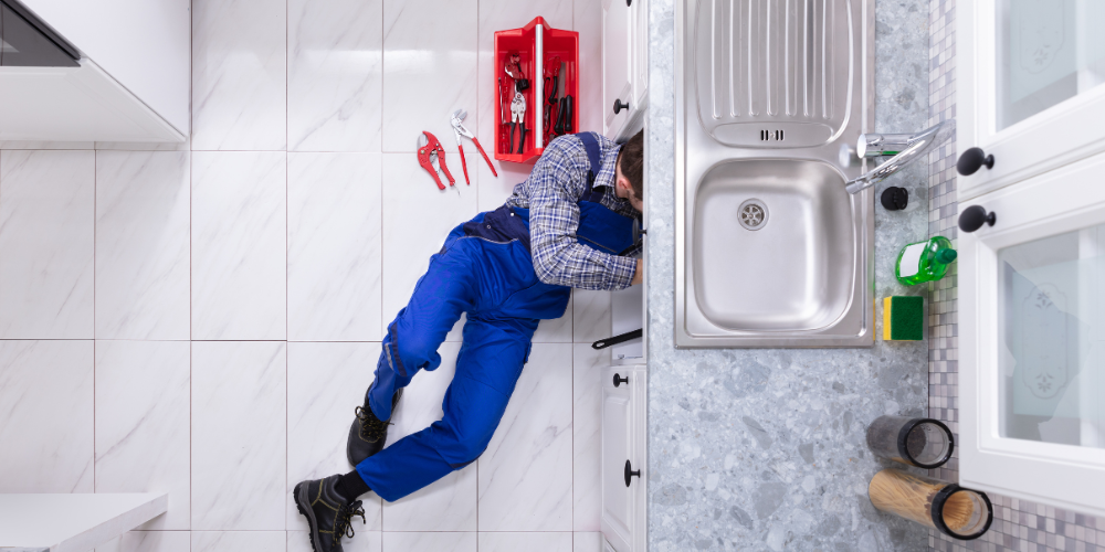 The Difference Between a Handyman and a Professional Plumber in Seattle