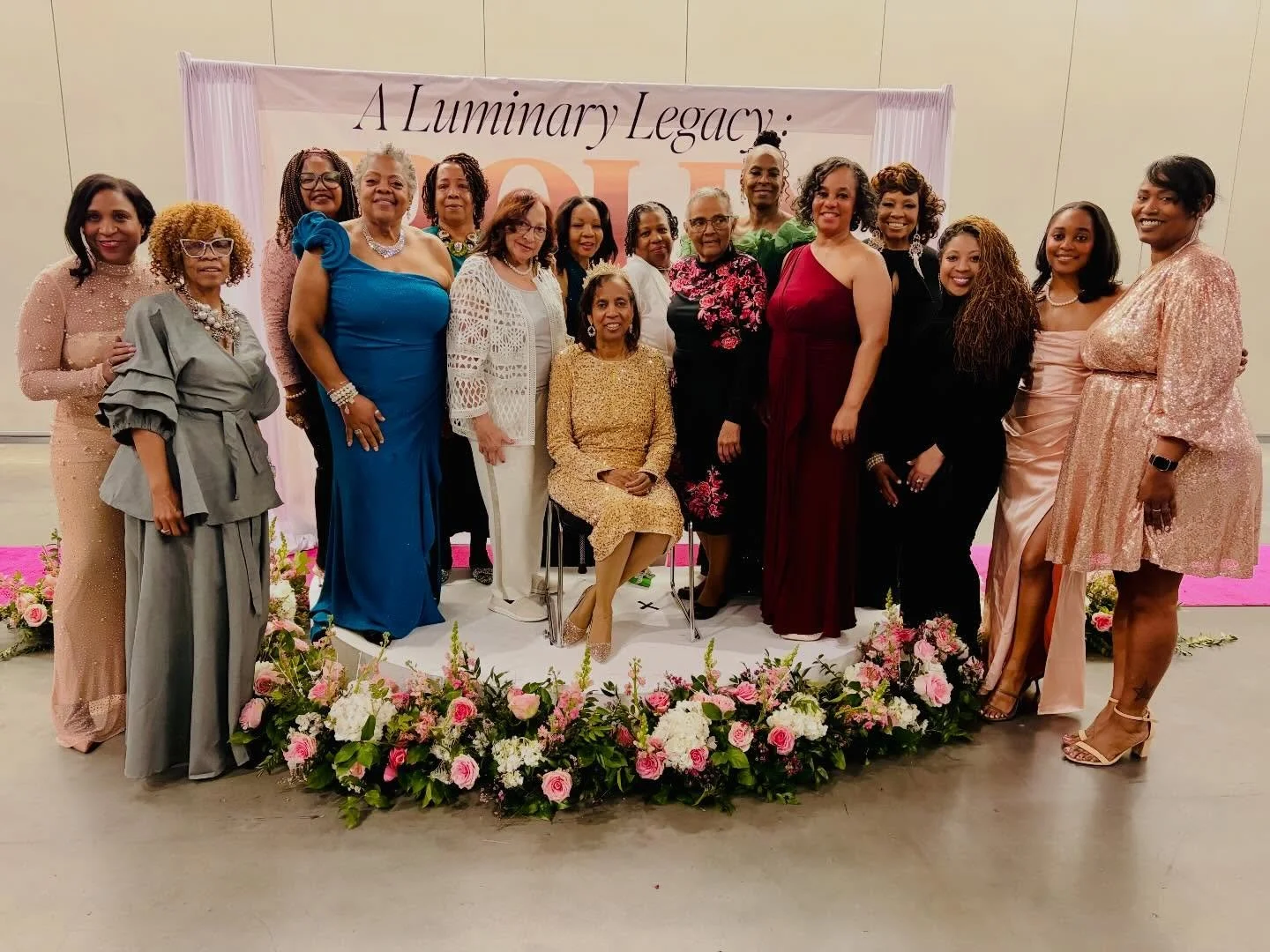 Tau Xi Omega Chapter definitely left behind a trail of pink and green glitter in Beantown! Our chapter alongside the @nar_1908 took over Boston for our 95th conference. Apart of the small but mighty Cluster V, our chapter curated the choir/musical se