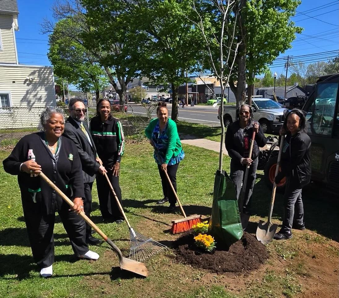 Tau Xi Omega Chapter showed up and showed out for Hamden&rsquo;s Arbor Day. The event served as a launch for the CT DEEP grant as well as featured remarks from the Hamden Tree Commission, Mayor Adam Sendroff, and our Chapter President Elaine Henley. 