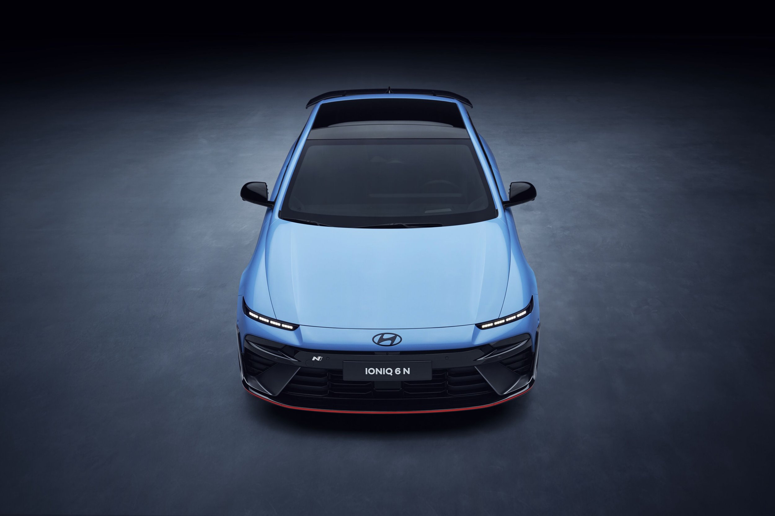 10_IONIQ 6 N_Studio_Front top.jpg