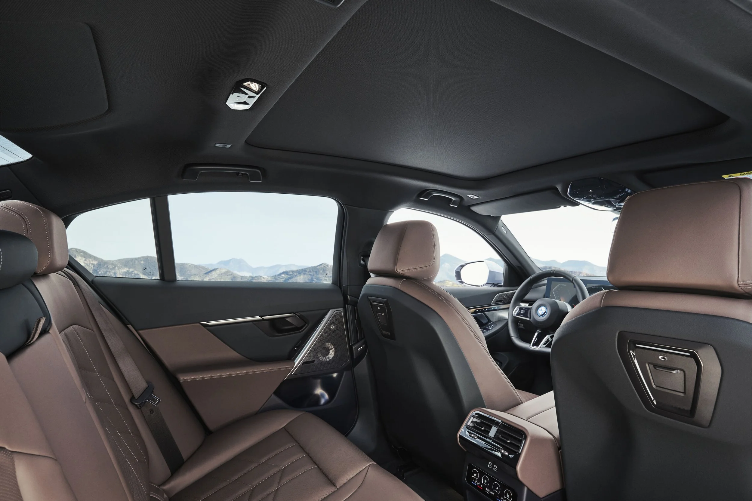 Return_of_the_legendary_business_sedan__BMW_Australia_to_introduce_eighth_generation_5_Series_in_Q4_-_i5_eDrive40 (3).jpg