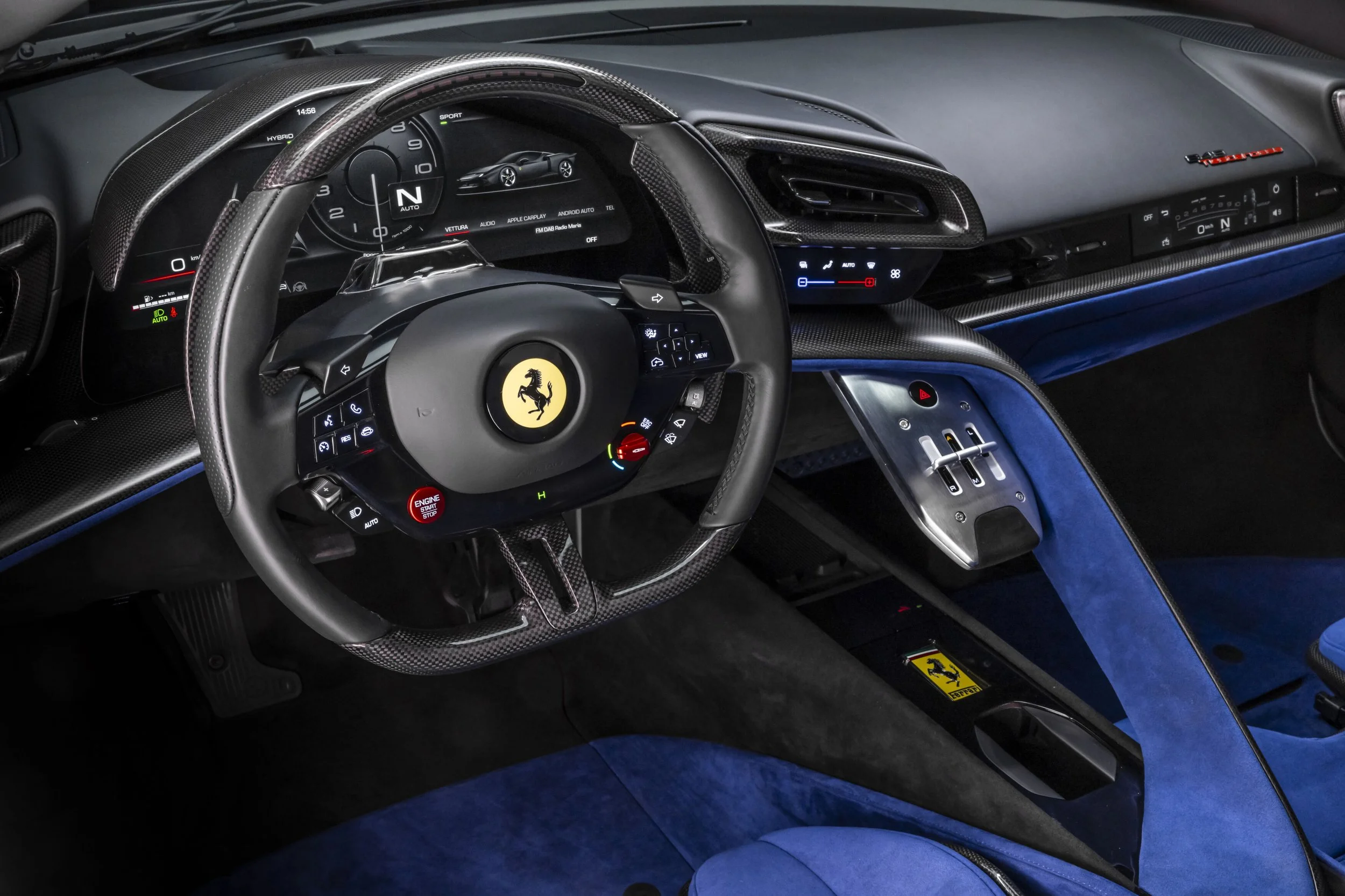 849_Testarossa_media_int_09.jpg