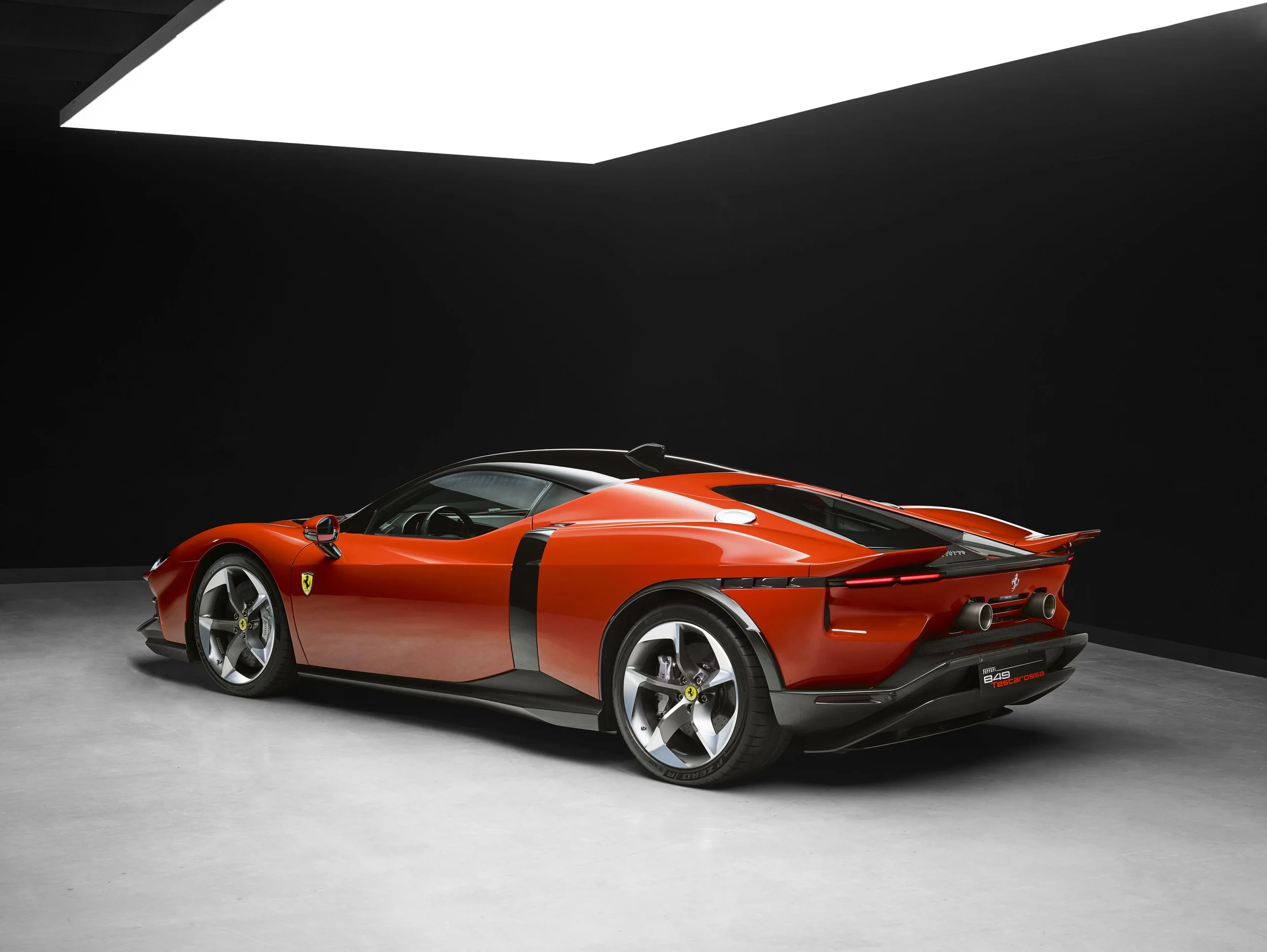 849_Testarossa_media_07.jpg