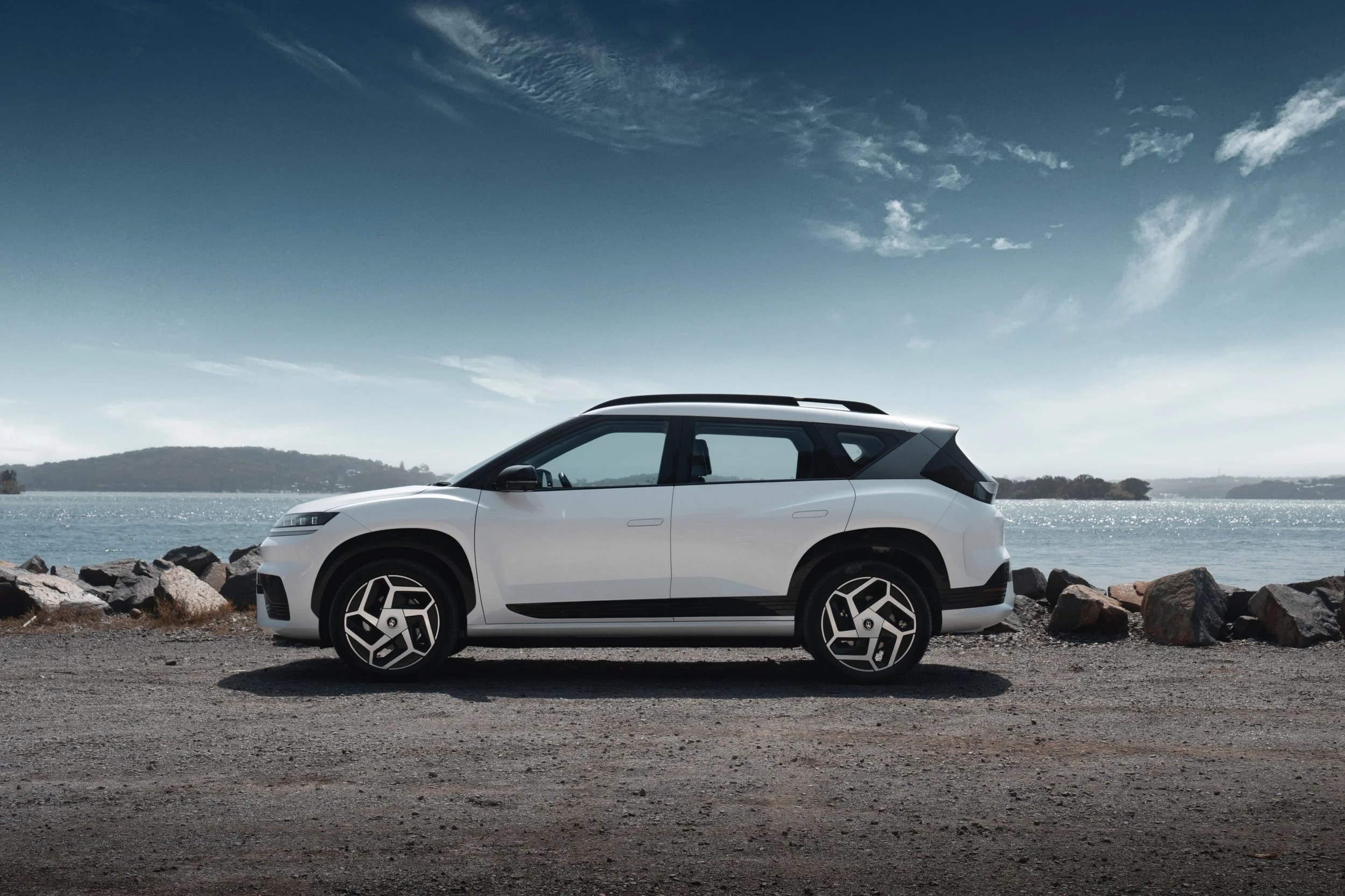 Hyundai ELEXIO - 05.jpg