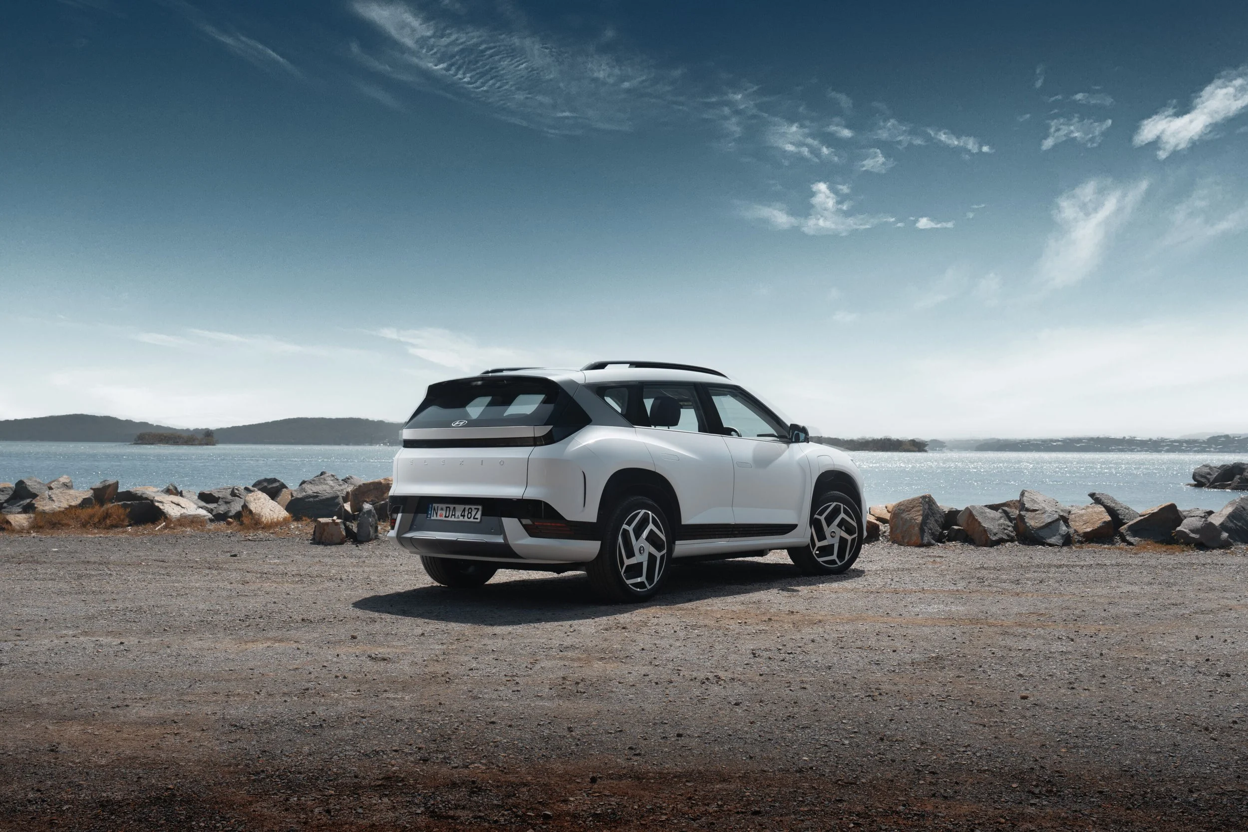 Hyundai ELEXIO - 02.jpg