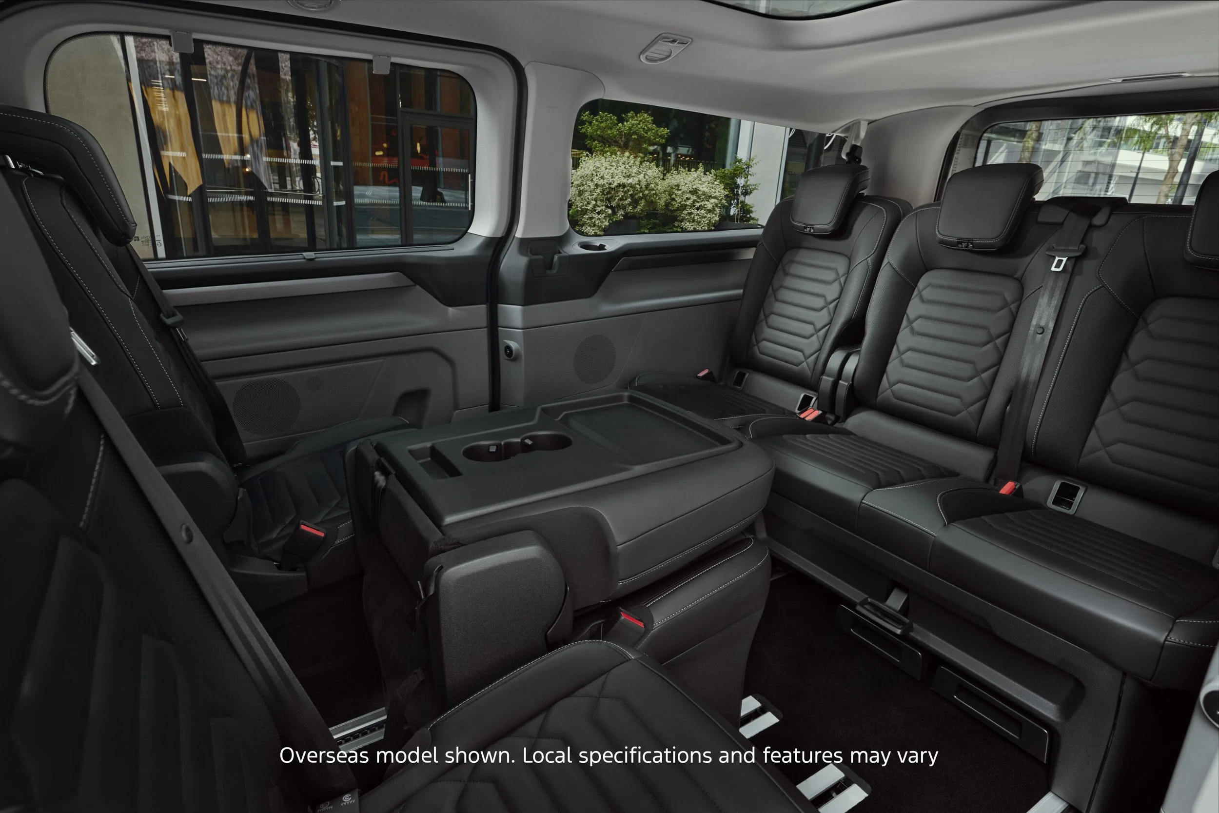 Kids__Kayak__Colleagues__The_ultimate_van_is_set_to_land__all-new_Ford_Tourneo_to_launch_in_Australia_this_year (5).jpg