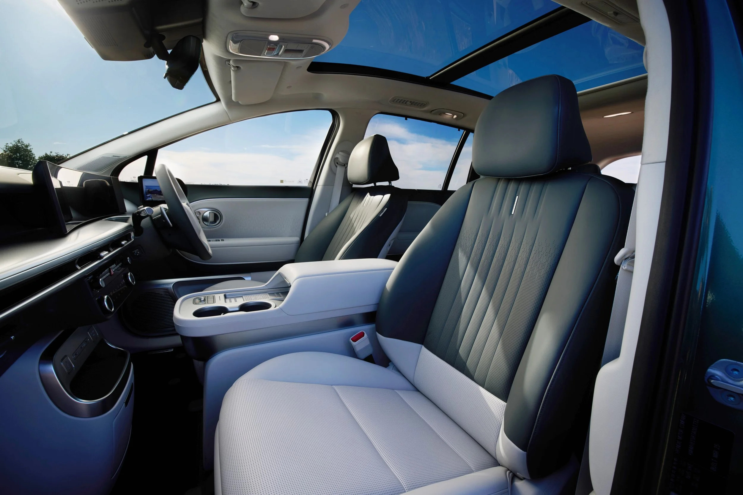 IONIQ 9 - 051.jpg
