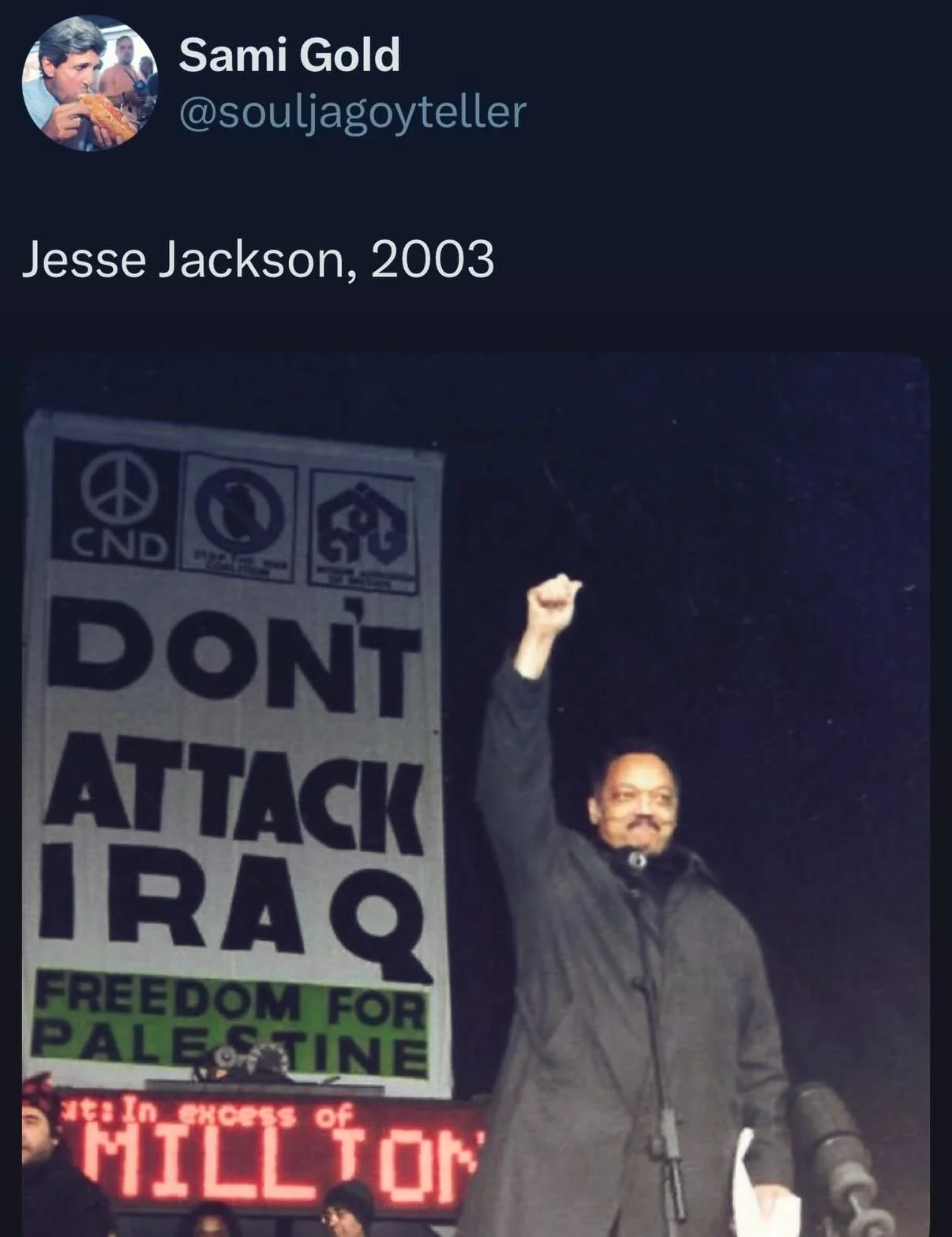 Looking into the history of Capoeira as we post this thanks to @muaythaimusings 🌟🌺