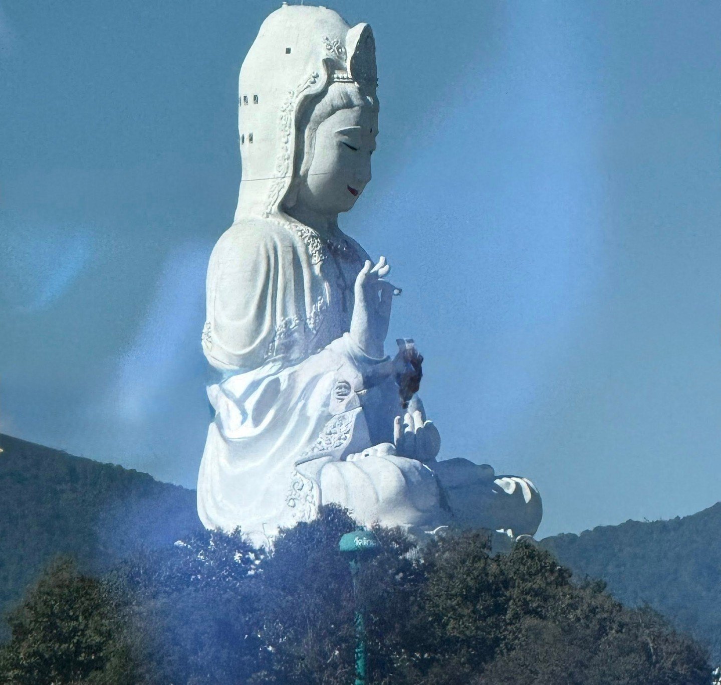 Today we drove out of the city to see the Goddess of Mercy and the White and Blue Temples. The ornate details are beyond imagination or explanation. They need to be experienced. Here are just a mere few highlights from today. Speechless I was !!