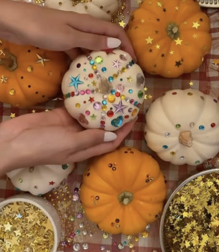 Glam - O - Lantern Girls Event